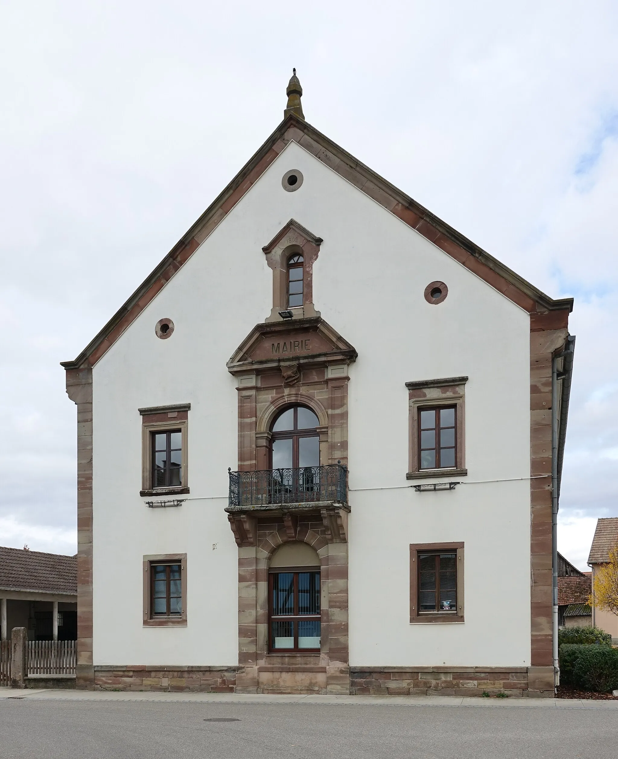 Photo showing: Town hall in Ebersheim (Bas-Rhin, France).