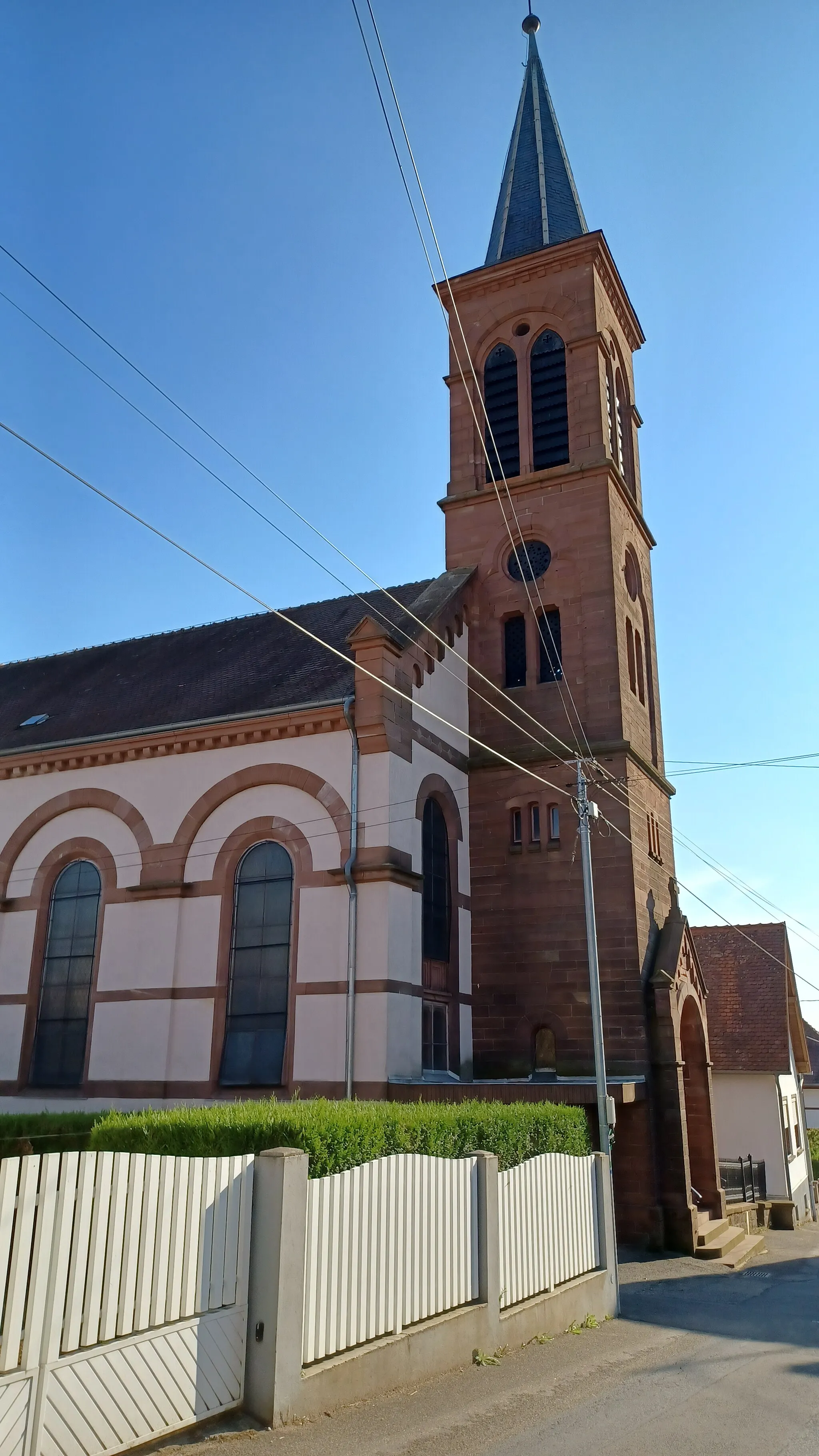 Photo showing: Bas-Rhin, Goersdorf Eglise catholique Saint-Martin.