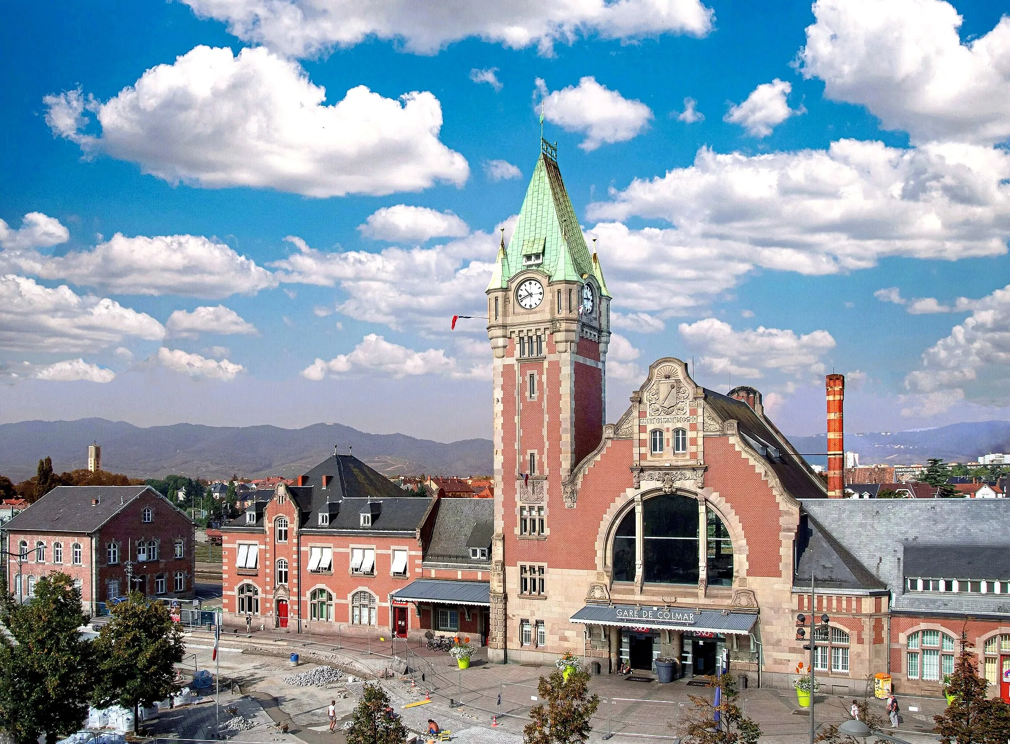 Photo showing: The Colmar train station.