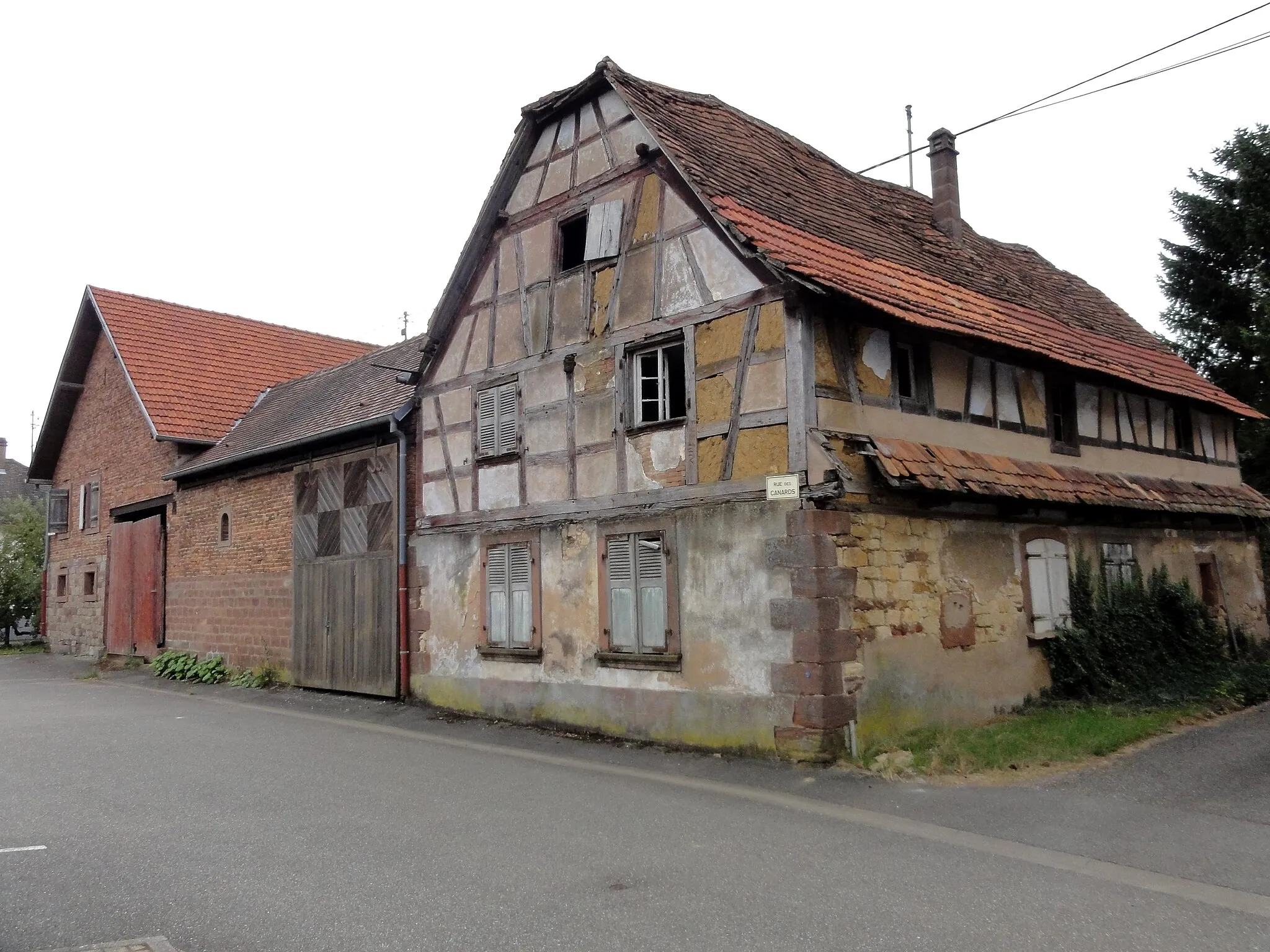 Photo showing: Alsace, Bas-Rhin, Lixhausen, Ferme, 15 rue des Canards.