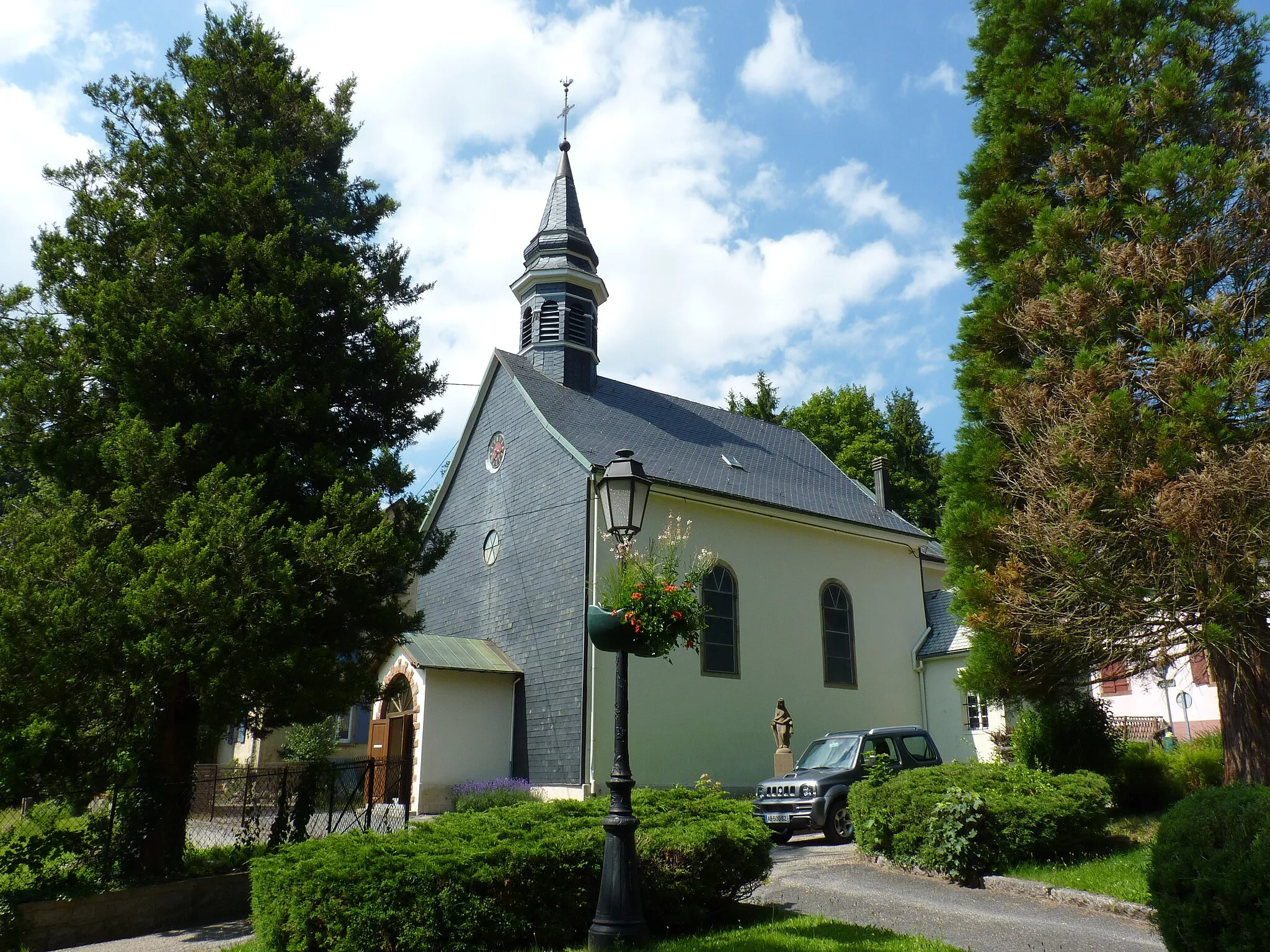 Photo showing: Église catholique Notre Dame de la Nativité