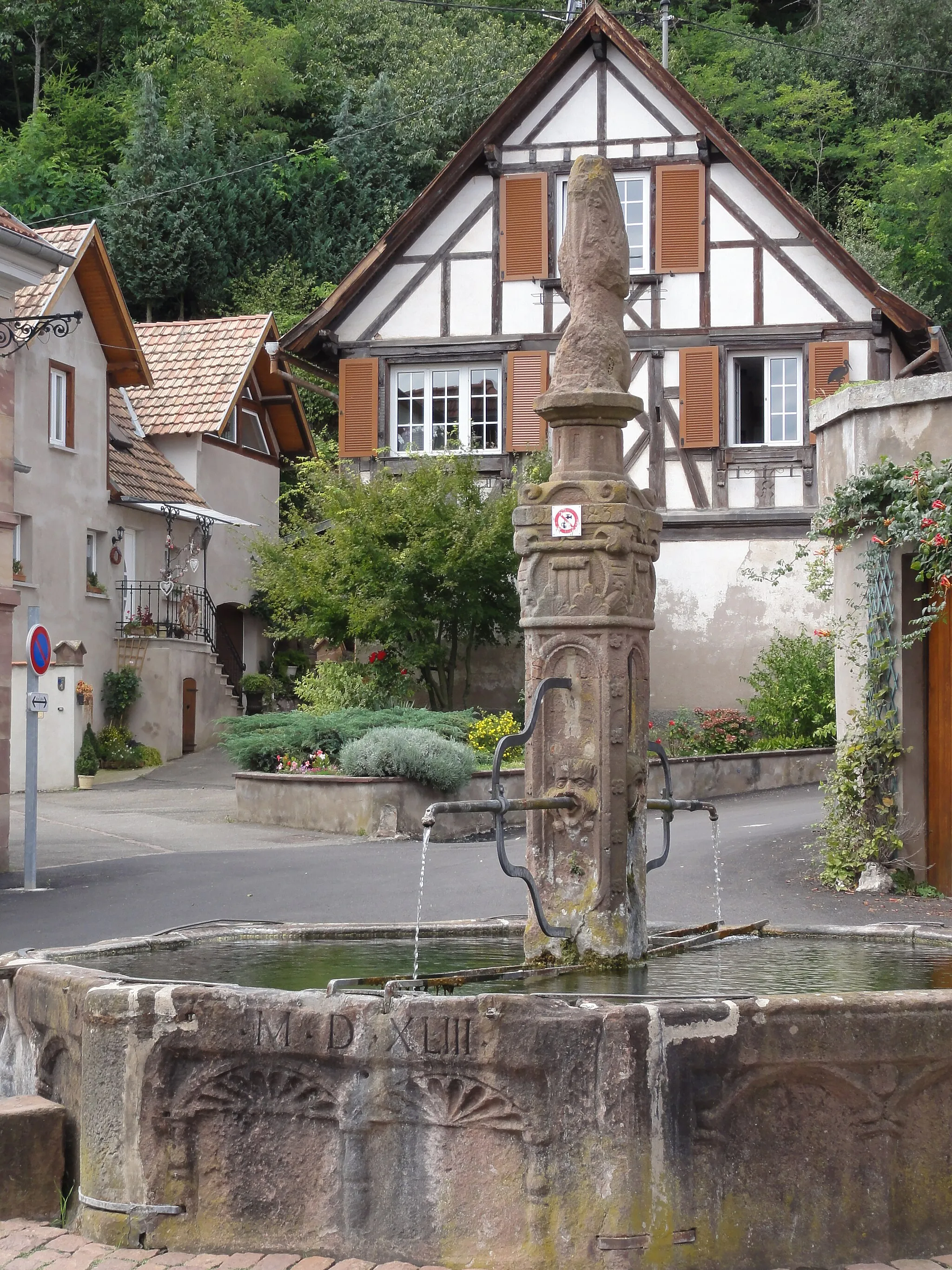 Photo showing: This object is inscrit Monument Historique in the base Palissy, database of the French furniture patrimony of the French ministry of culture, under the reference IM67005975.