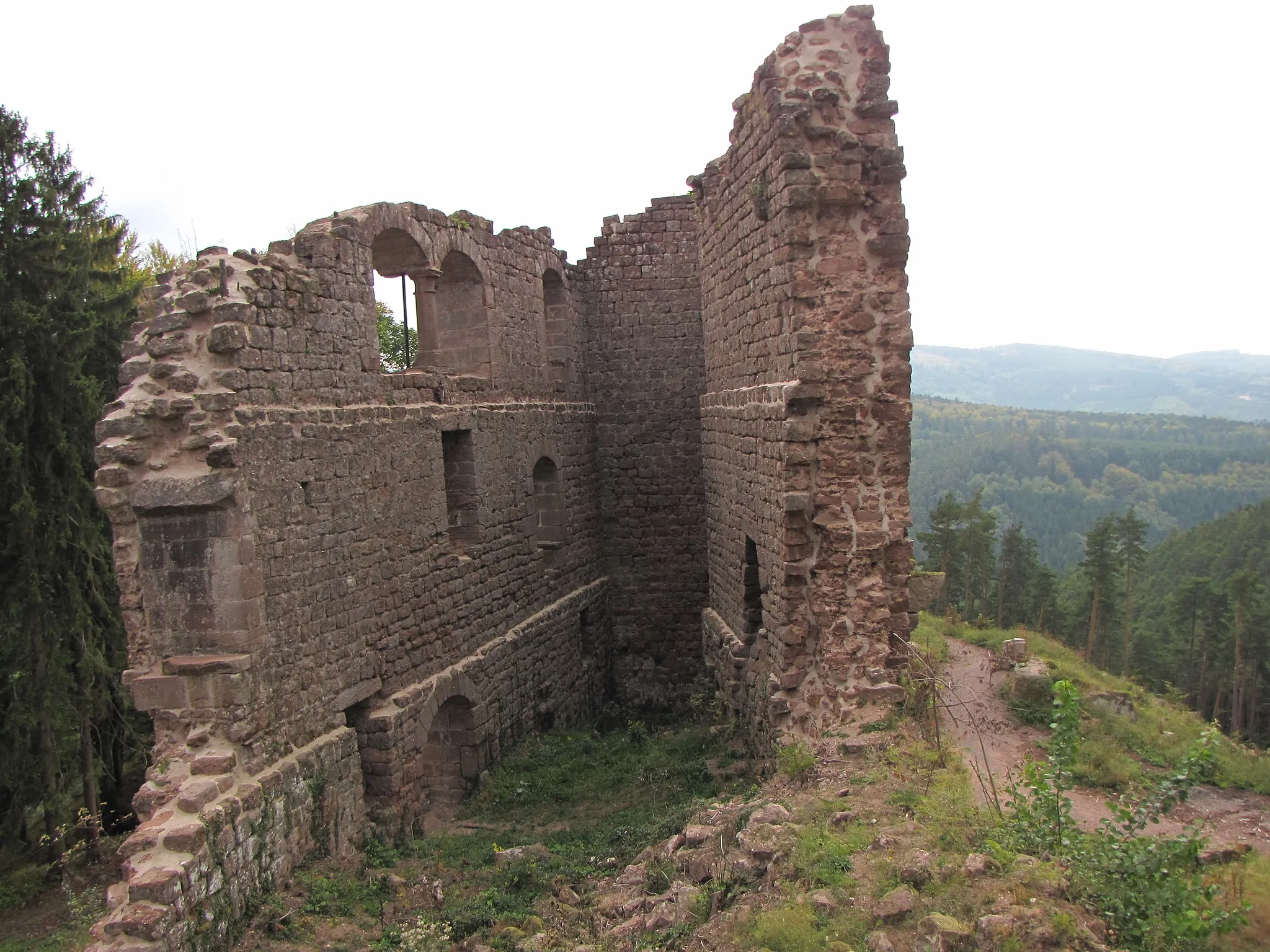 Photo showing: Eastern Dreistein castle, Bas-Rhin, France