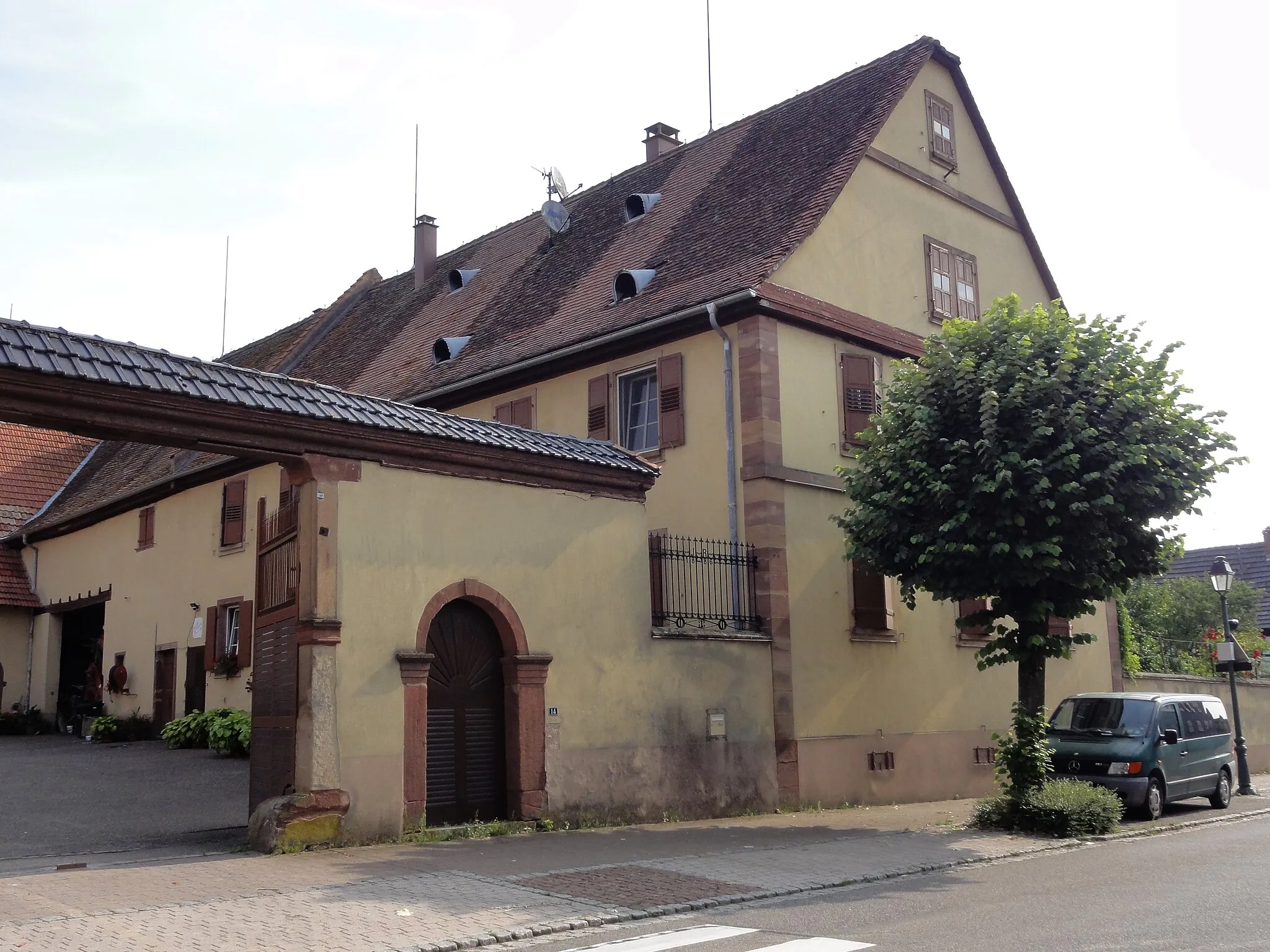 Photo showing: This building is indexed in the base Mérimée, a database of architectural heritage maintained by the French Ministry of Culture, under the reference IA67000905 .