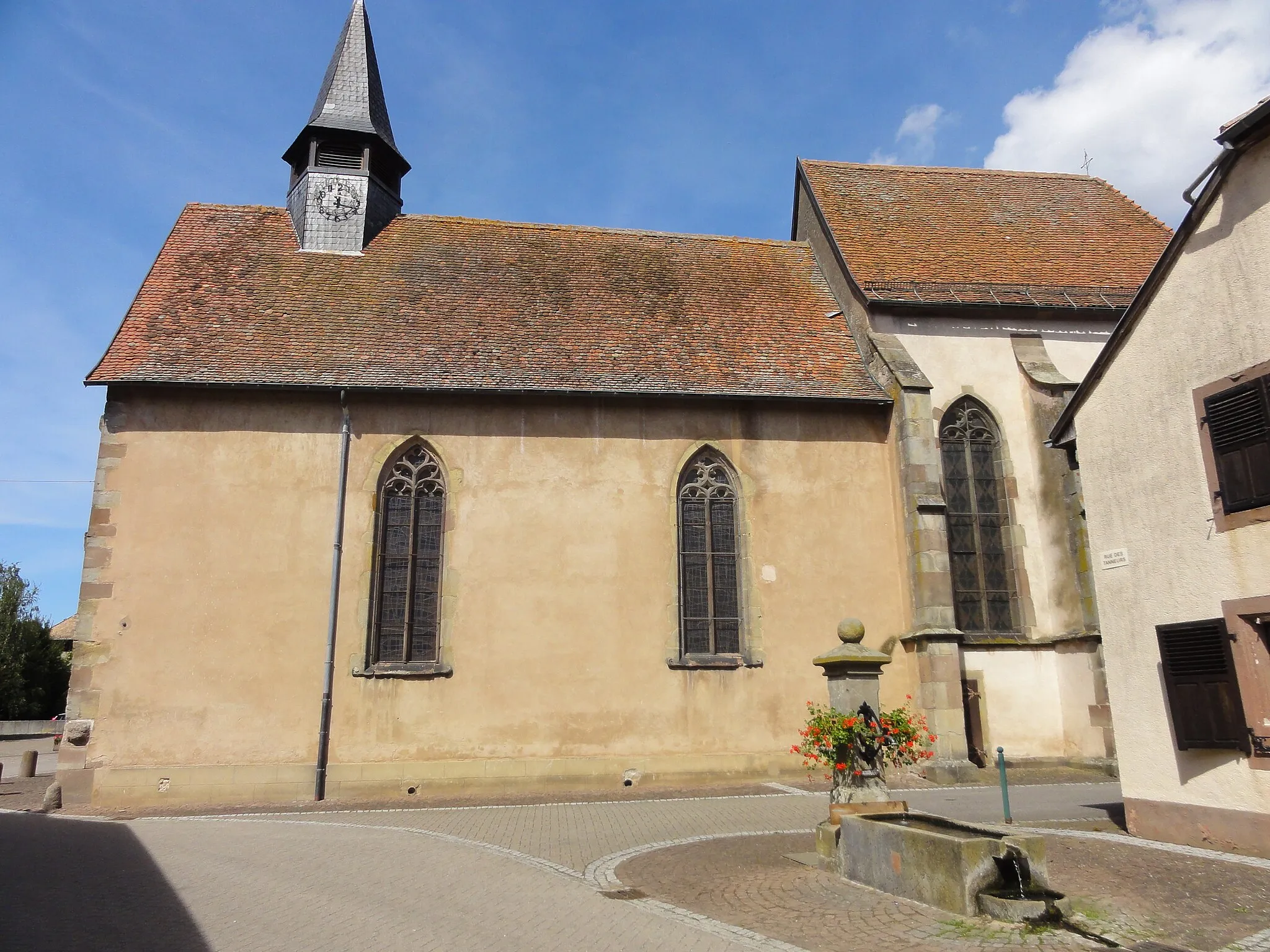 Photo showing: Alsace, Bas-Rhin, Sarrewerden, Église Saint-Barthélemy (ancienne Collégiale Saint-Blaise) (PA00084945, IA67005982).