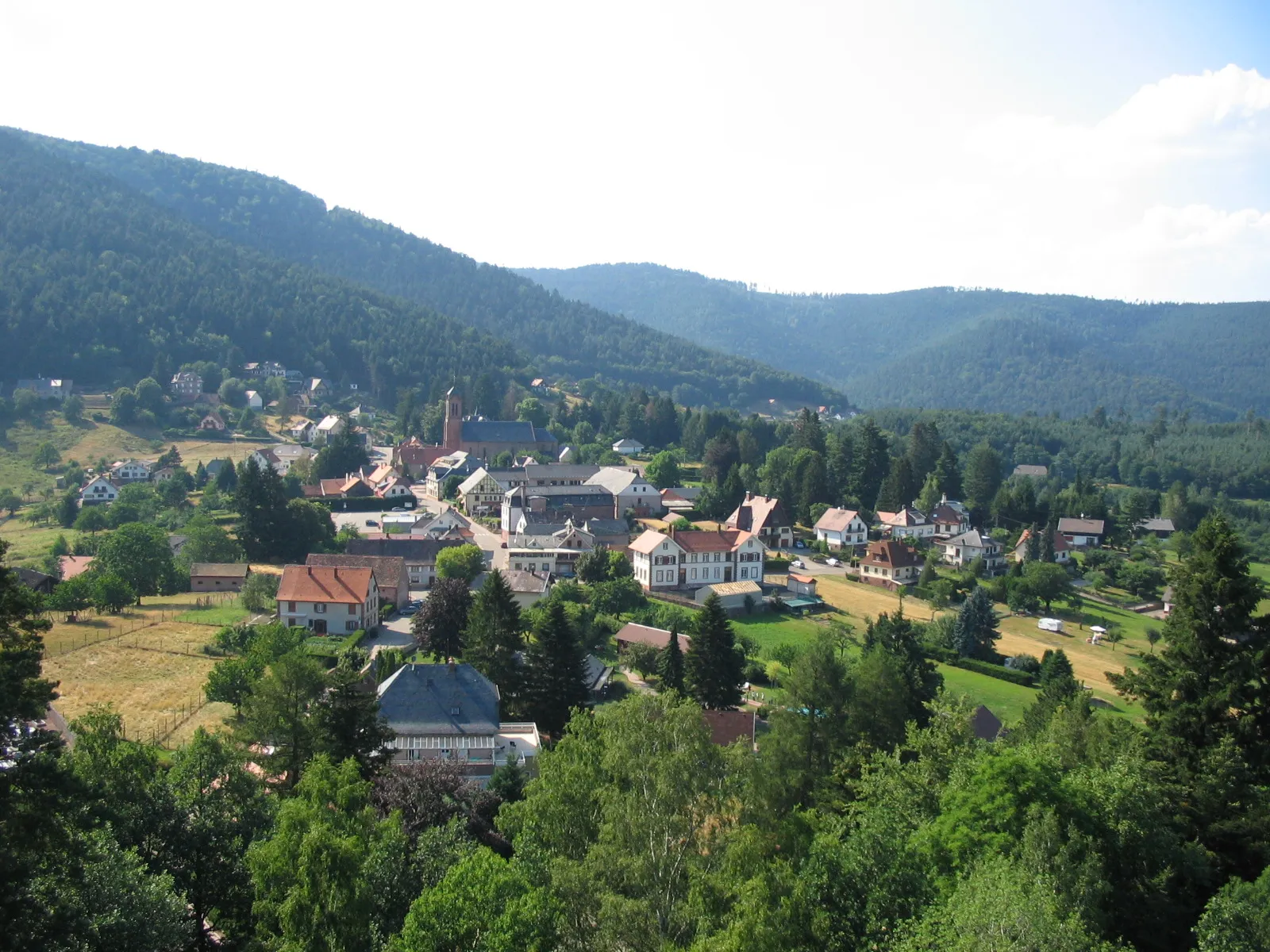 Photo showing: Le village de Wangenbourg vu du château.