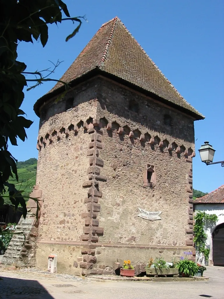 Photo showing: Ammerschwihr, commune in the Haut-Rhin department in Alsace in northeastern France.
The " Middle-class' people tower" or " Bürgerturm ".