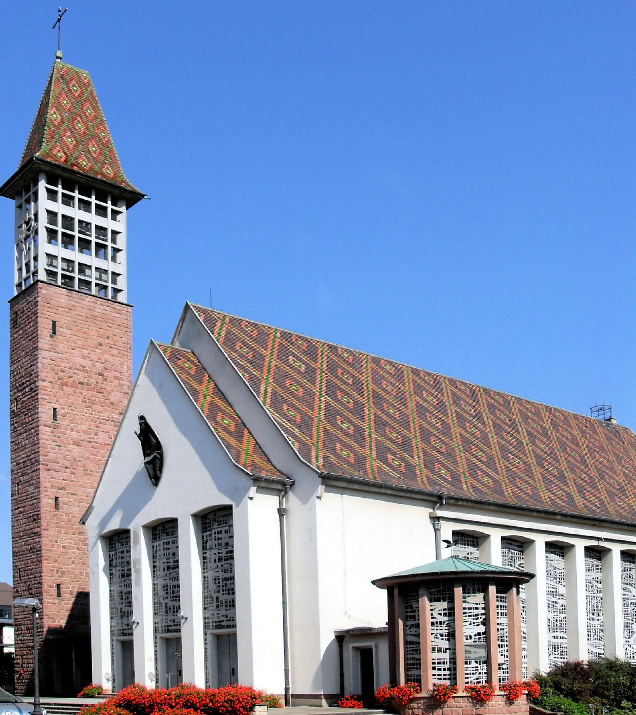 Photo showing: L'église Saint-Pierre-et-Saint-Paul à Bennwihr, côté ouest