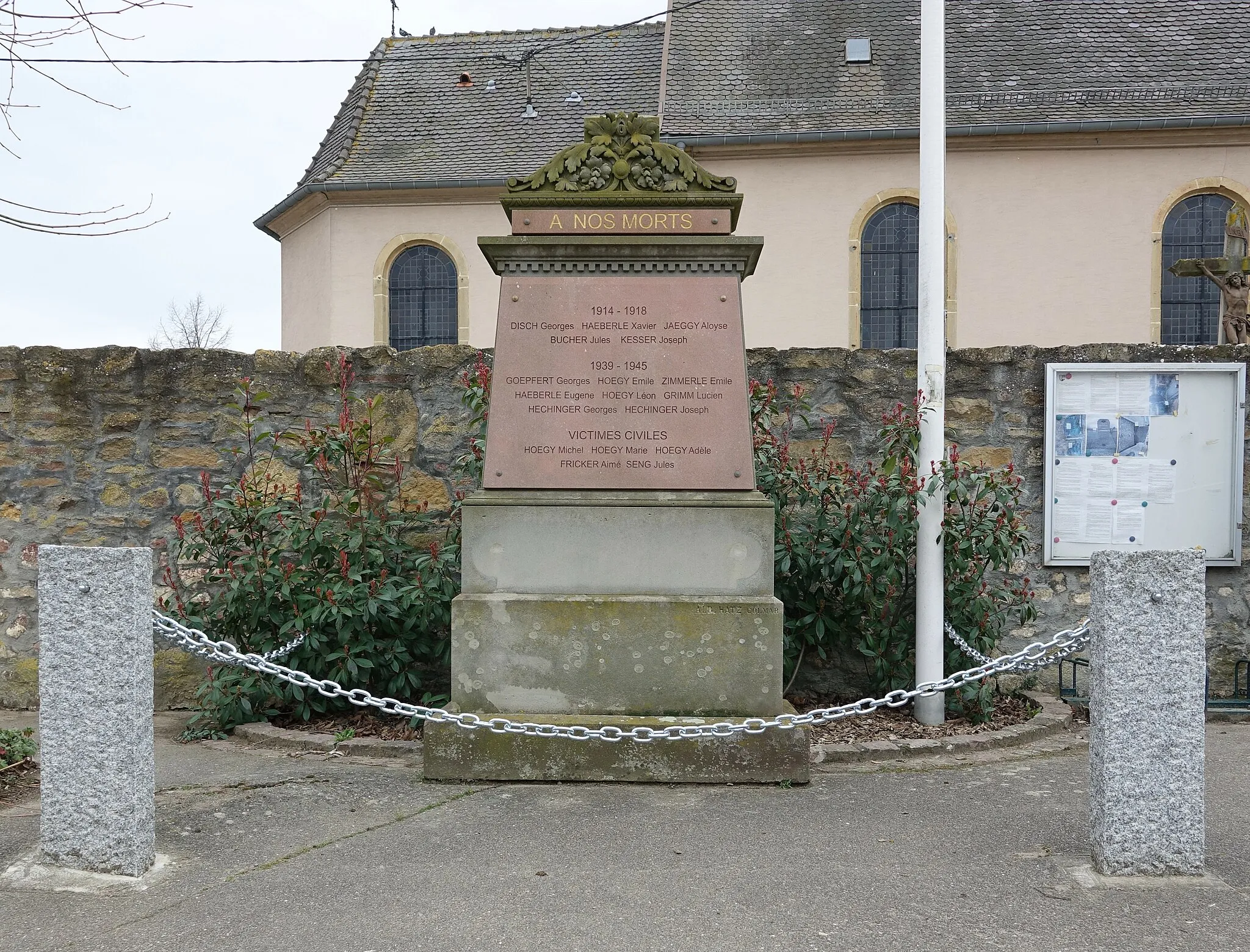 Photo showing: Monument to the fallen of the First and Second World Wars in Biltzheim (Haut-Rhin, France).