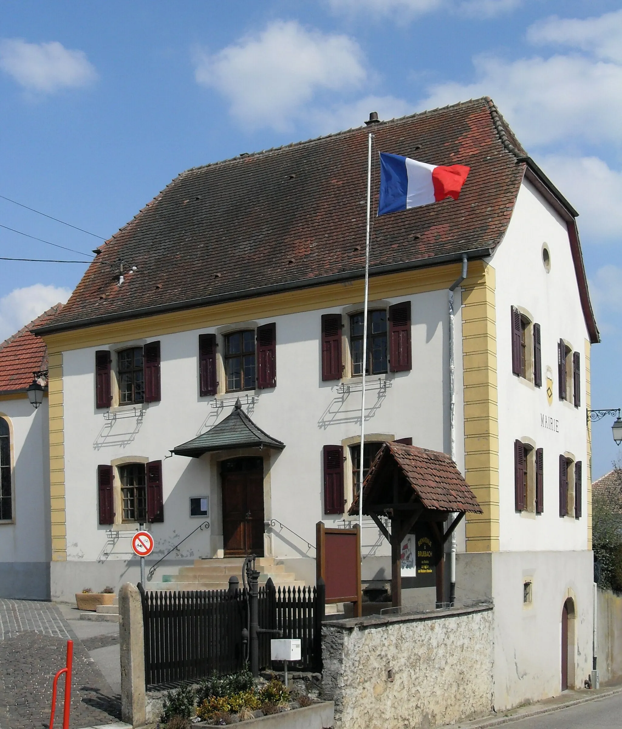 Photo showing: La mairie de Bruebach