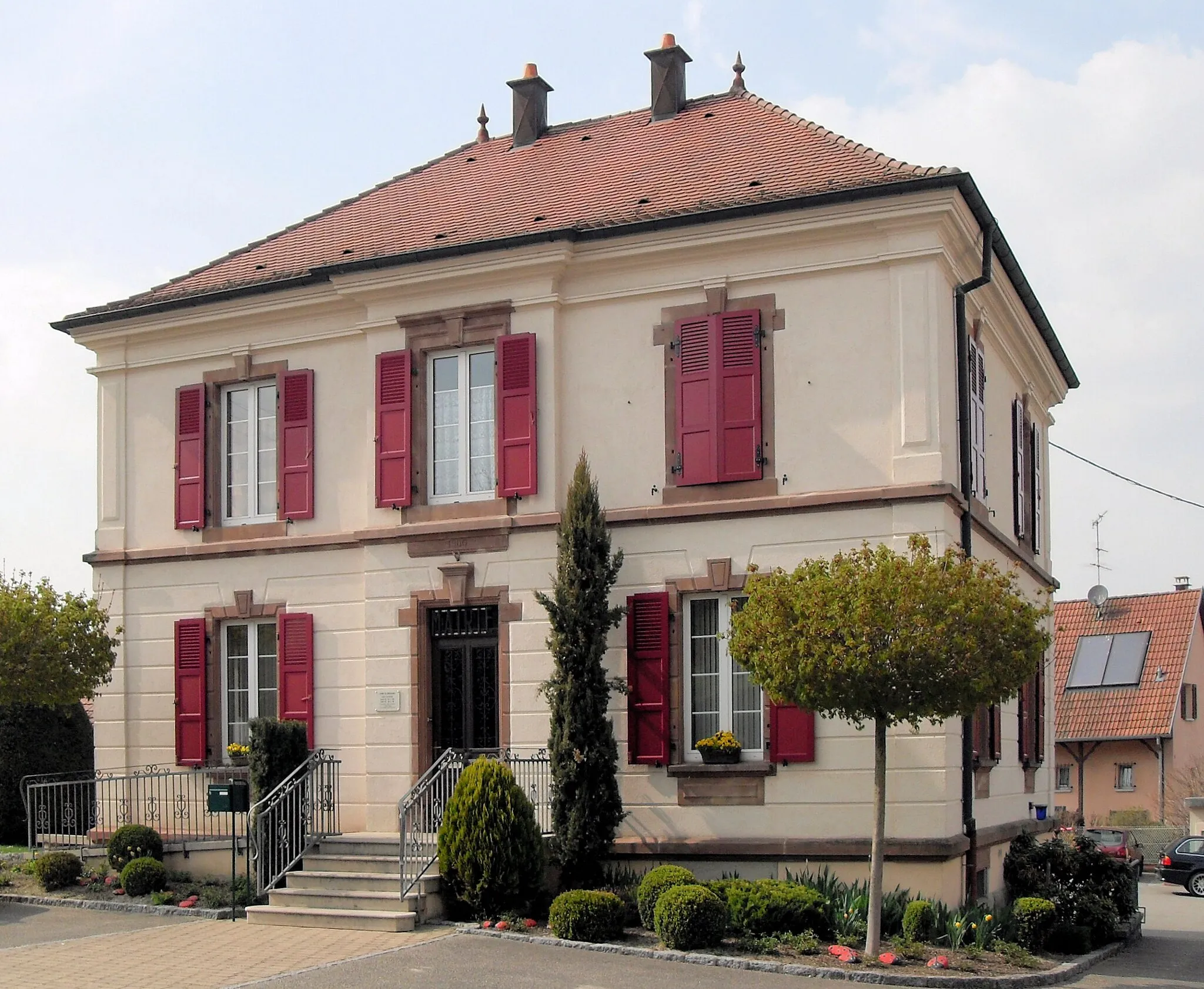 Photo showing: La mairie (ancien presbytère) de Brinckheim