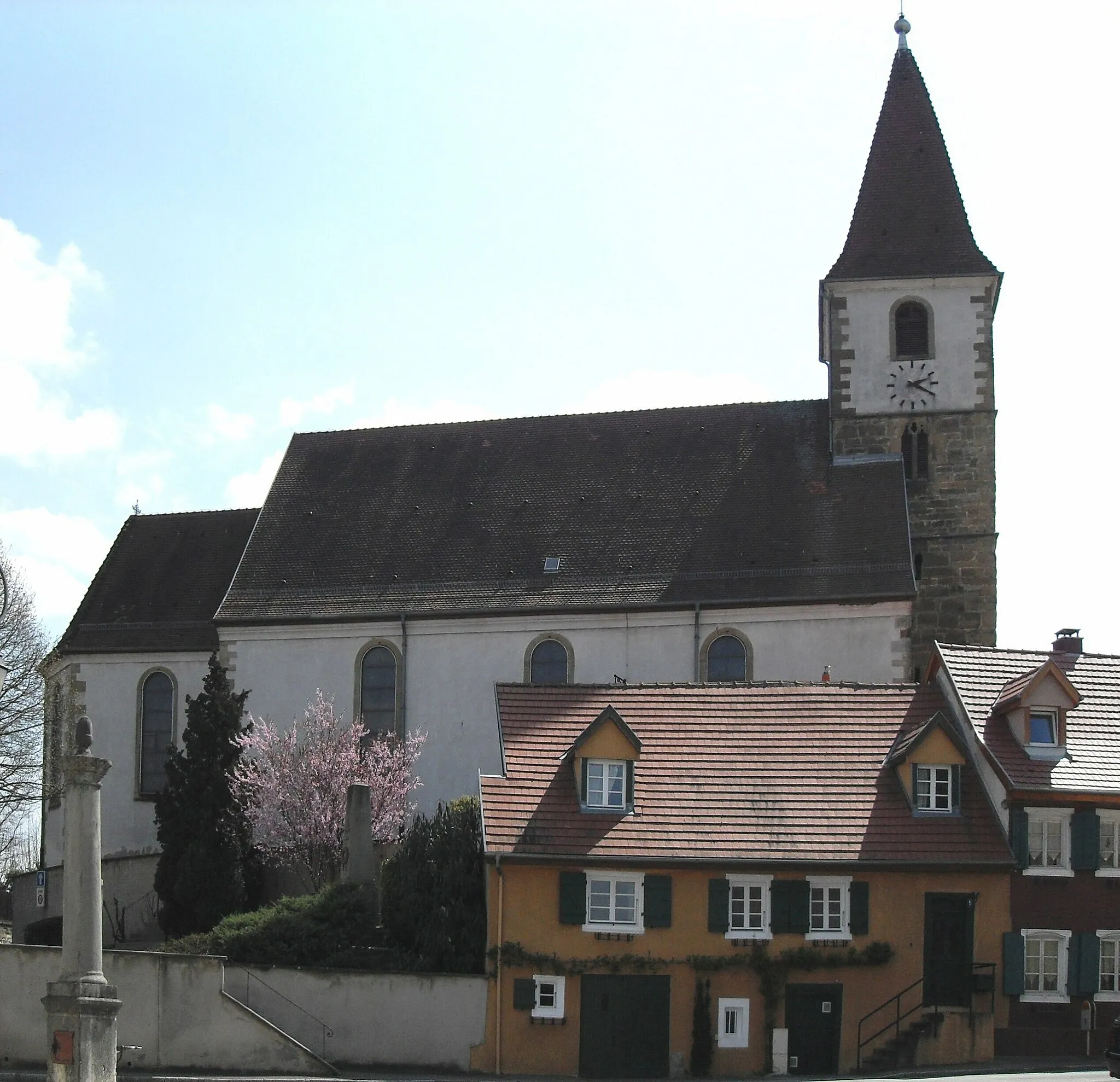 Photo showing: L'église Saints-Pierre-et-Paul d'Eschentzwiller