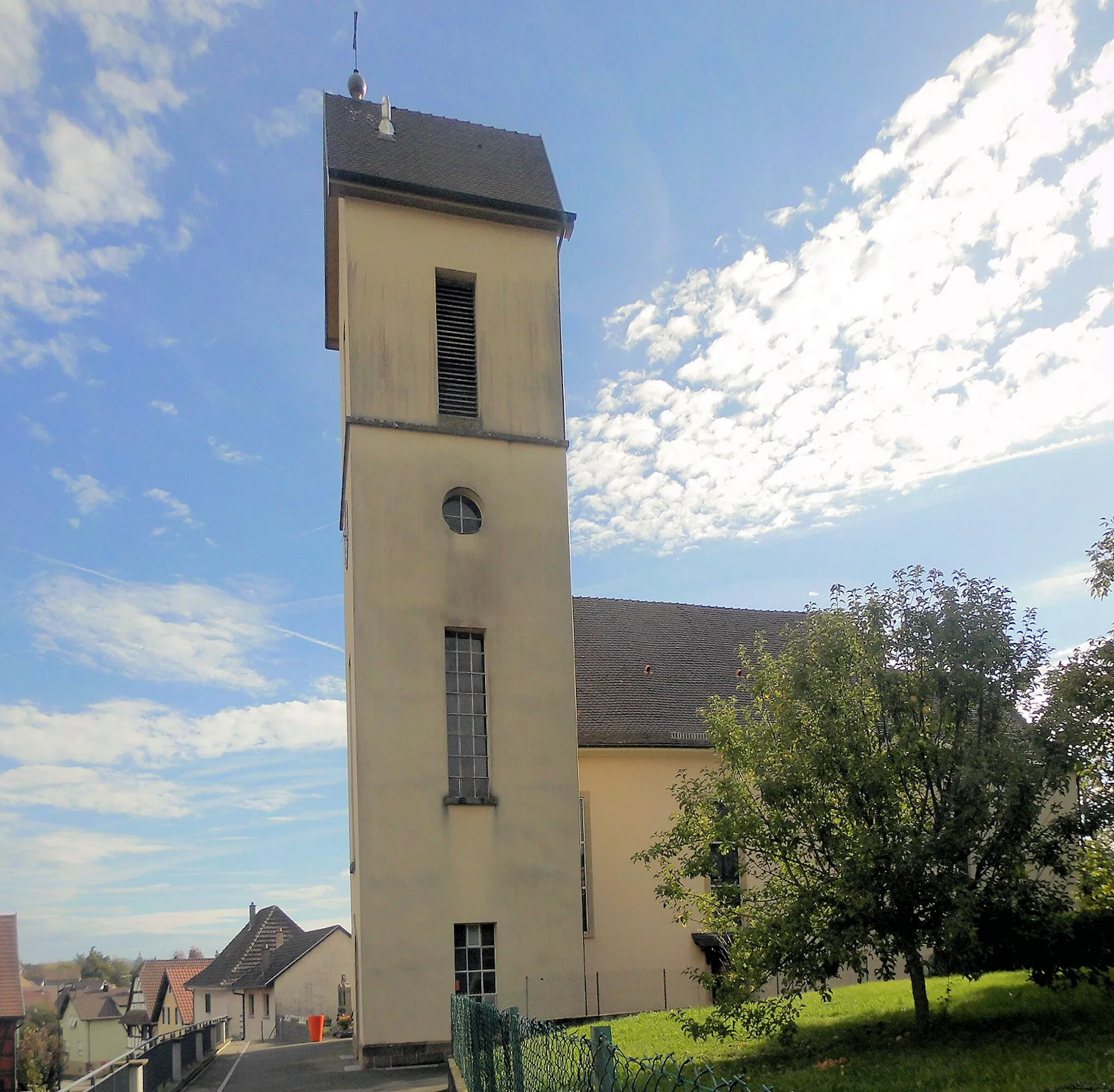 Photo showing: L'église Saint-Jean-Baptiste à Geispitzen, côté nord-ouest