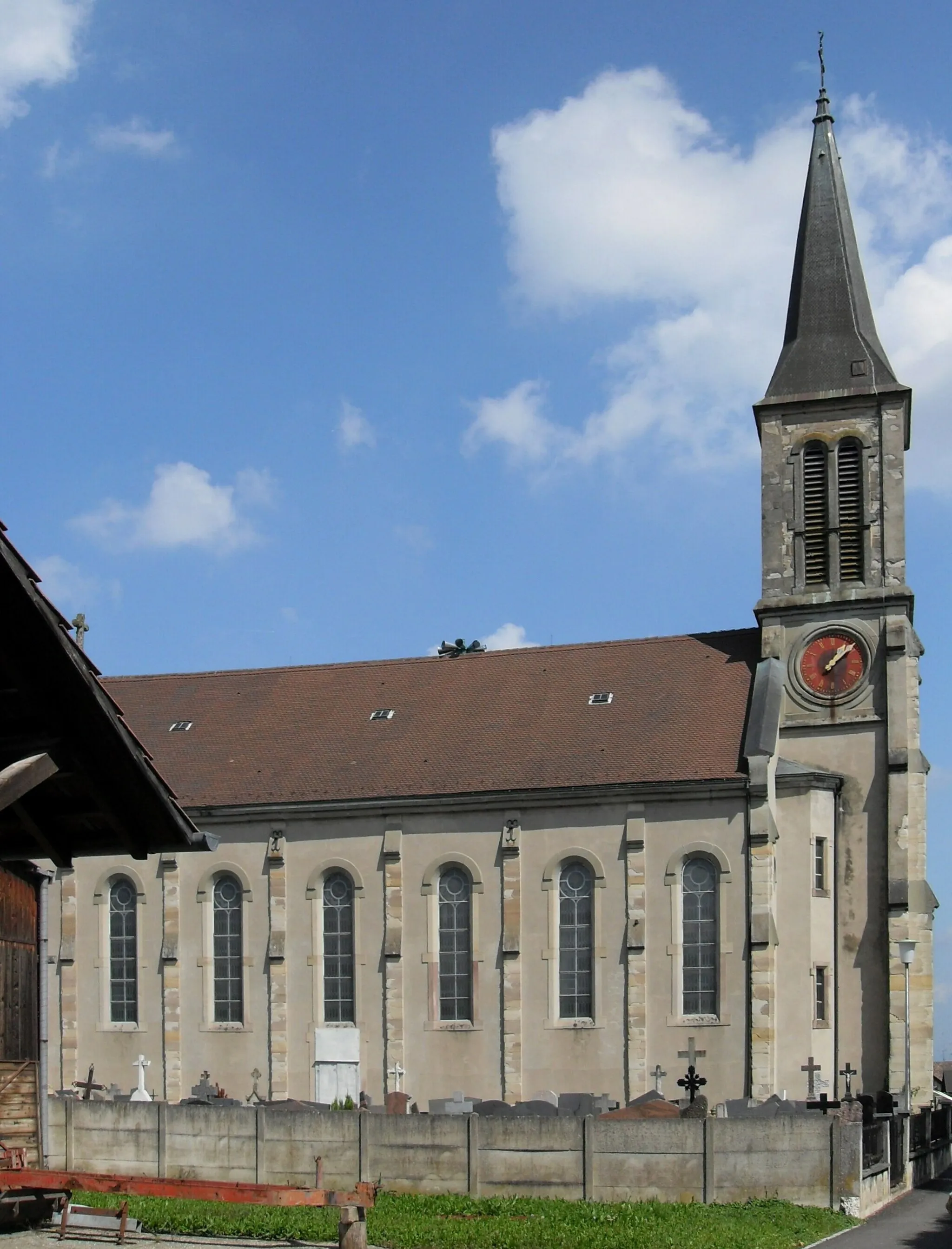 Photo showing: L'eglise Saint-Pierre et Saint-Paul à Hagenthal-le-Bas, côté sud-ouest