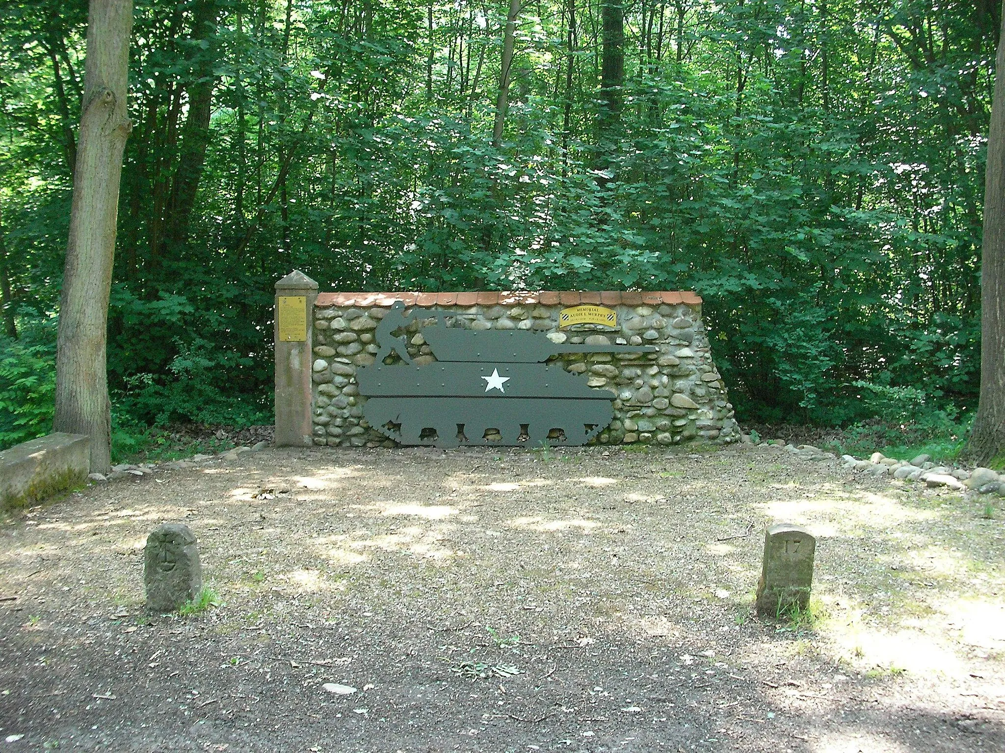 Photo showing: Mémorial à Holtzwihr (Haut-Rhin, France).