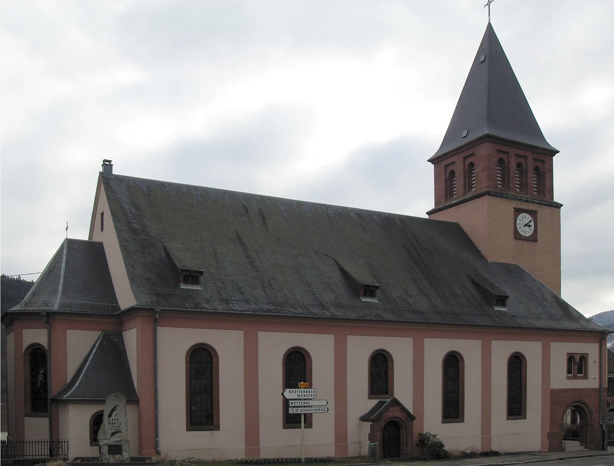 Photo showing: L'église protestante de Muhlbach-sur-Munster, côté nord