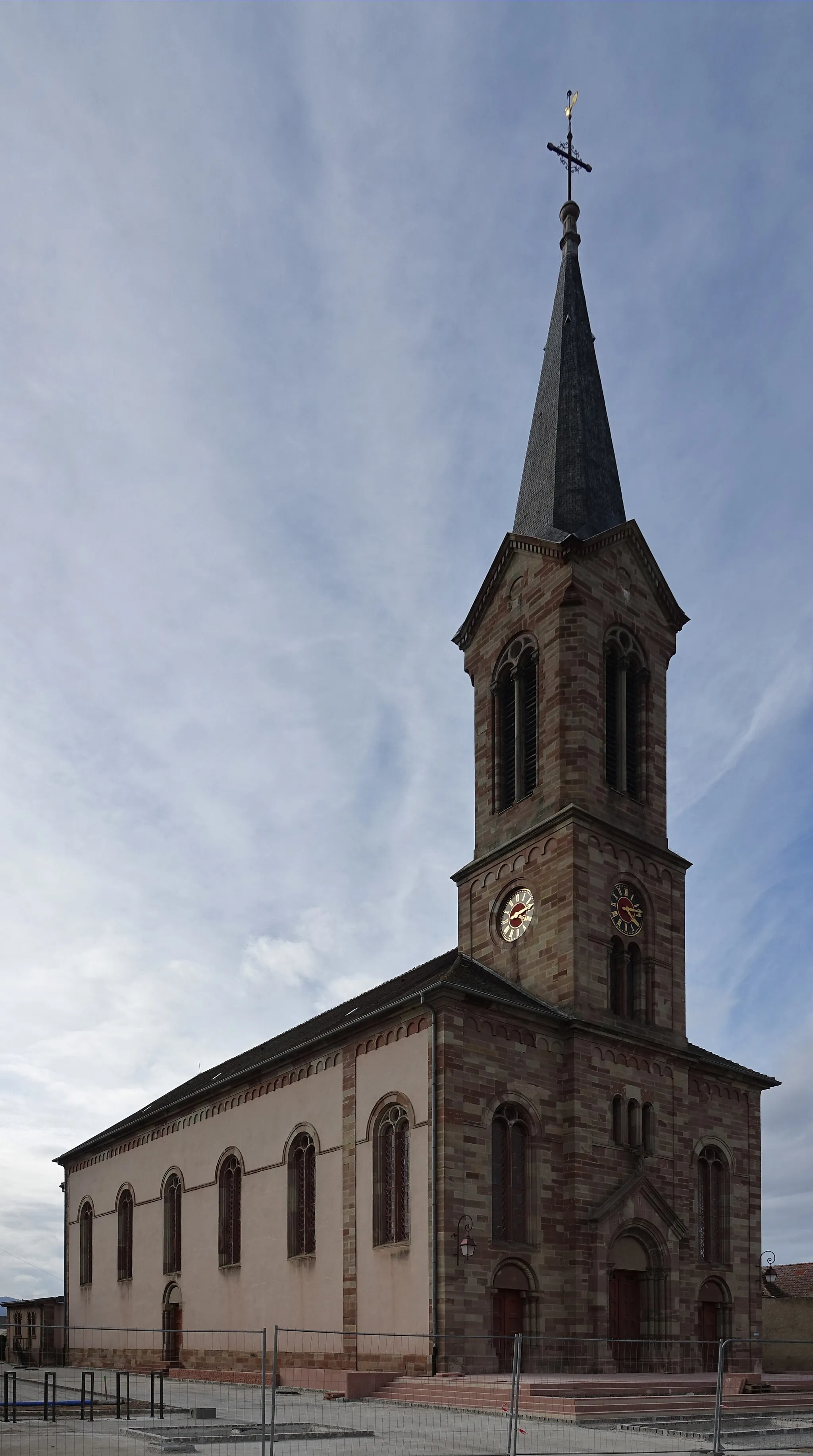Photo showing: Saint Lucia Church in Niederhergheim (Haut-Rhin, France).