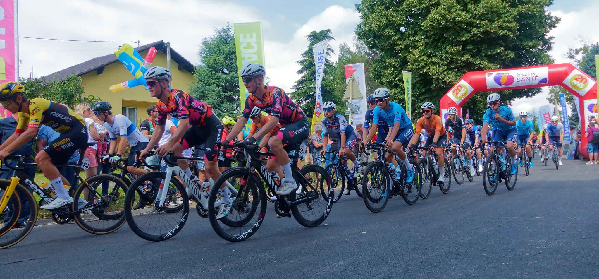 Photo showing: Tour Alsace 2023 : étape 4 à Tagolsheim, le 29 juillet 2023.