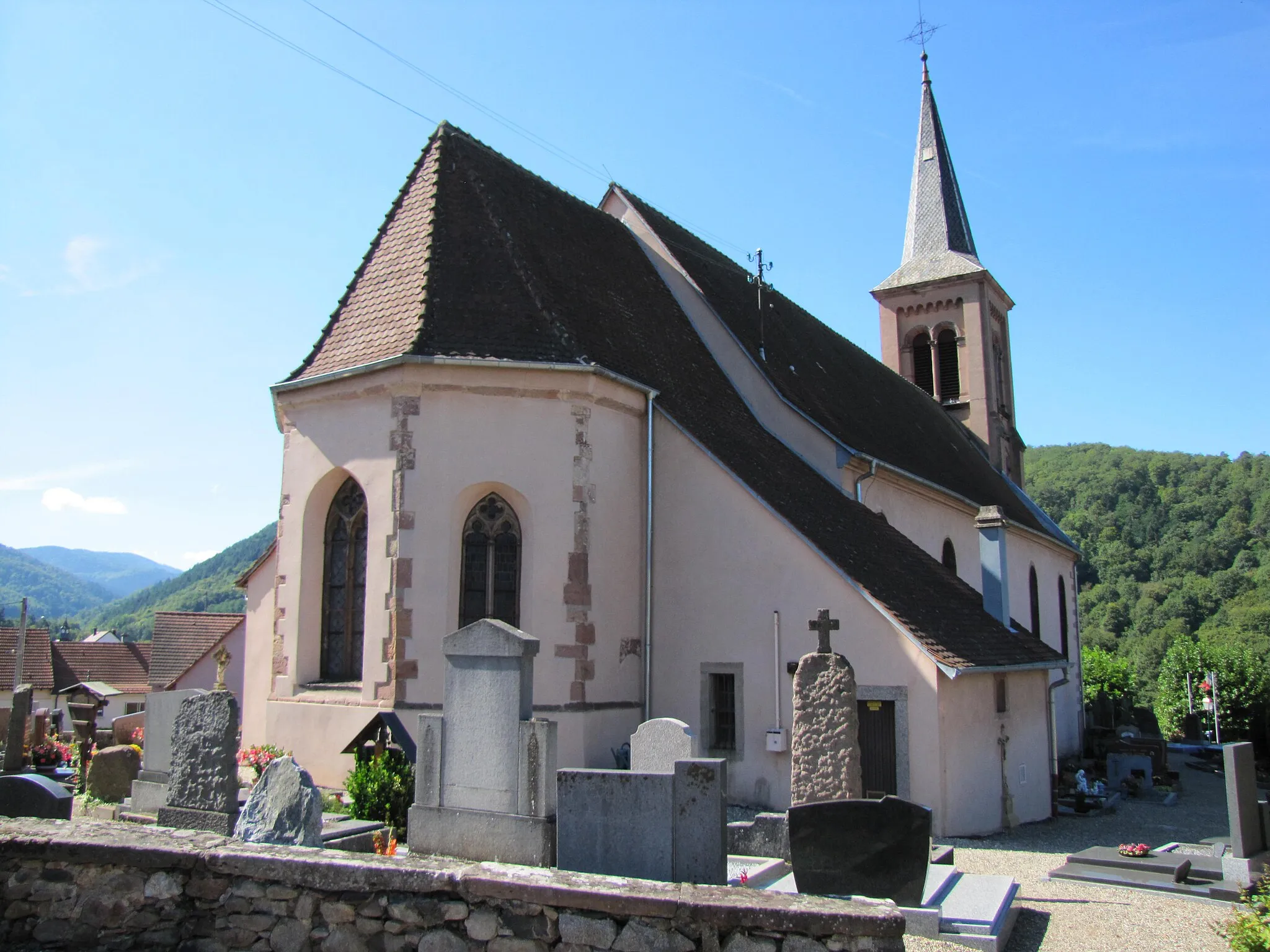 Photo showing: This building is inscrit au titre des monuments historiques de la France. It is indexed in the base Mérimée, a database of architectural heritage maintained by the French Ministry of Culture, under the references PA00085685 and IA68001053 .