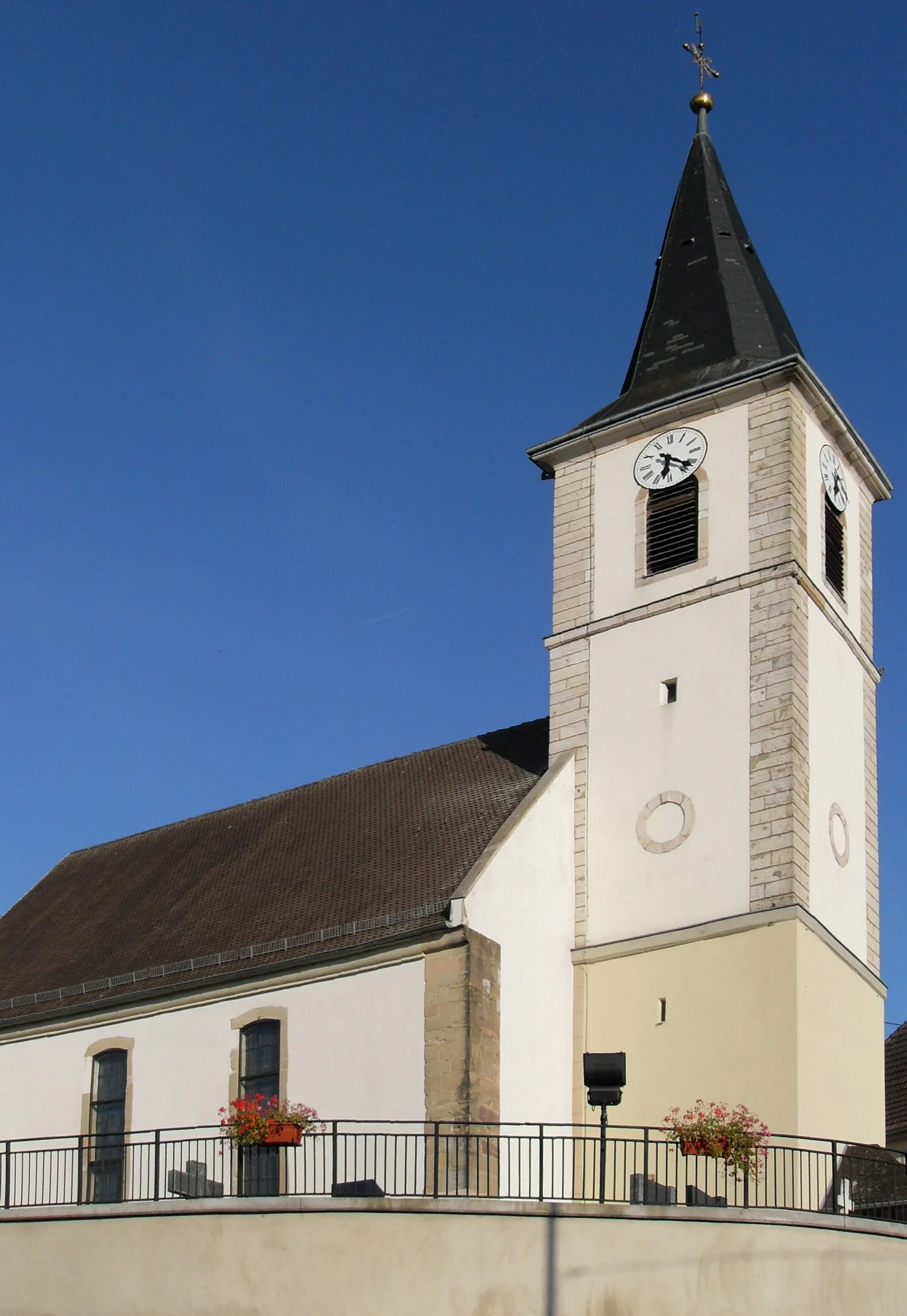 Photo showing: L'église Saint-Maurice à Wolschwiller, côté ouest