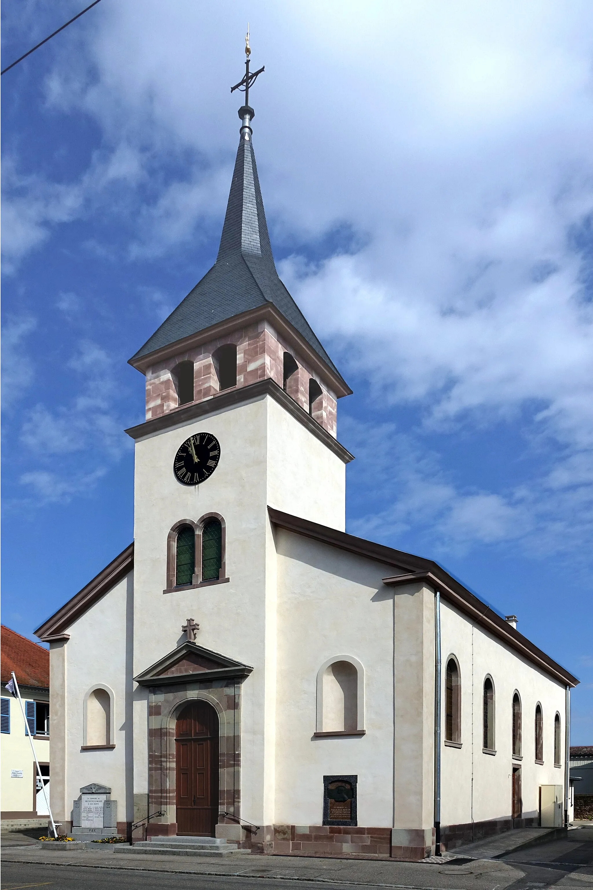 Photo showing: St. James Church of Wickerschwihr (Haut-Rhin, France).