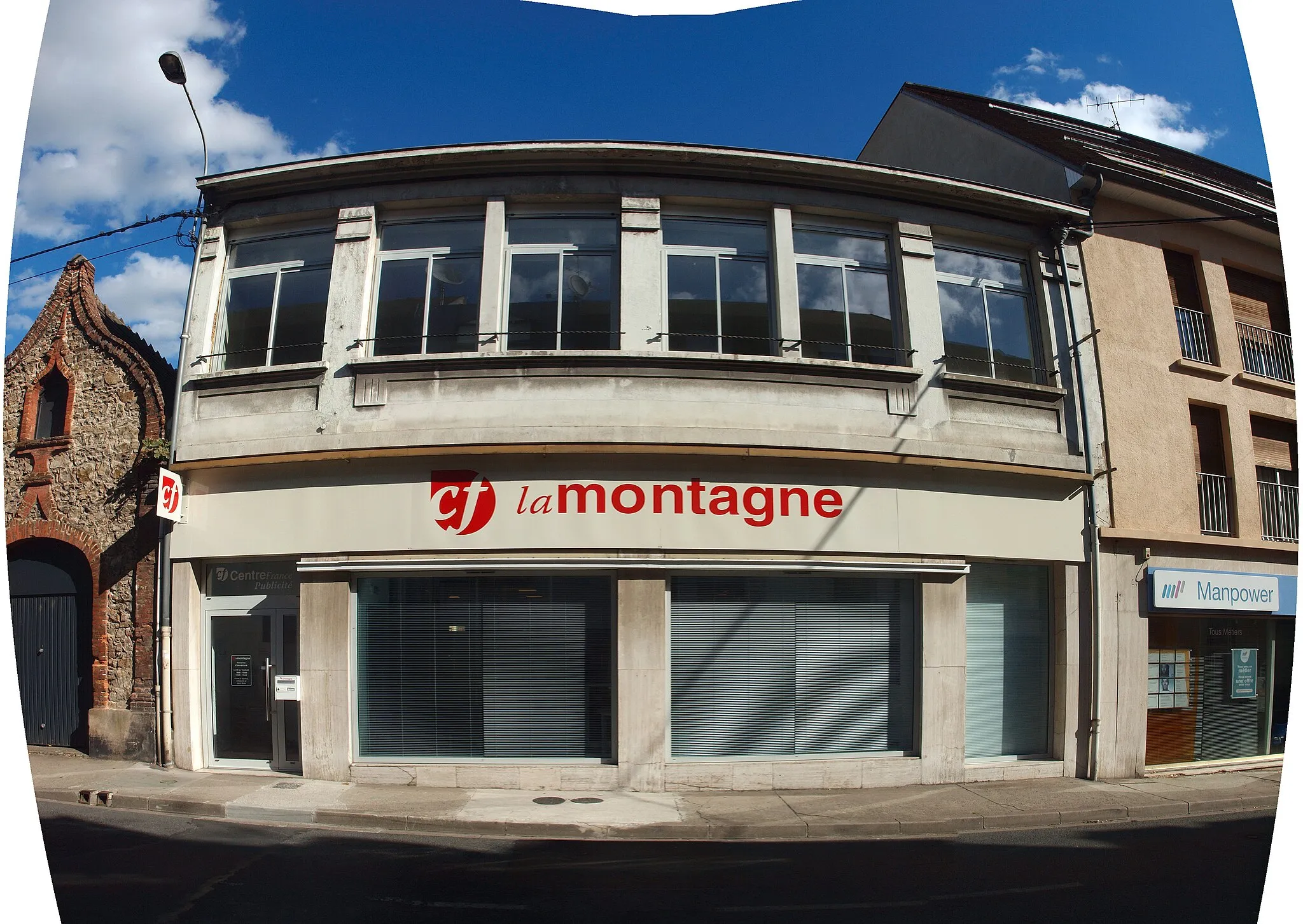 Photo showing: Bâtisse à Montluçon (Allier, France) ; locaux du journal "La Montagne", boulevard Carnot