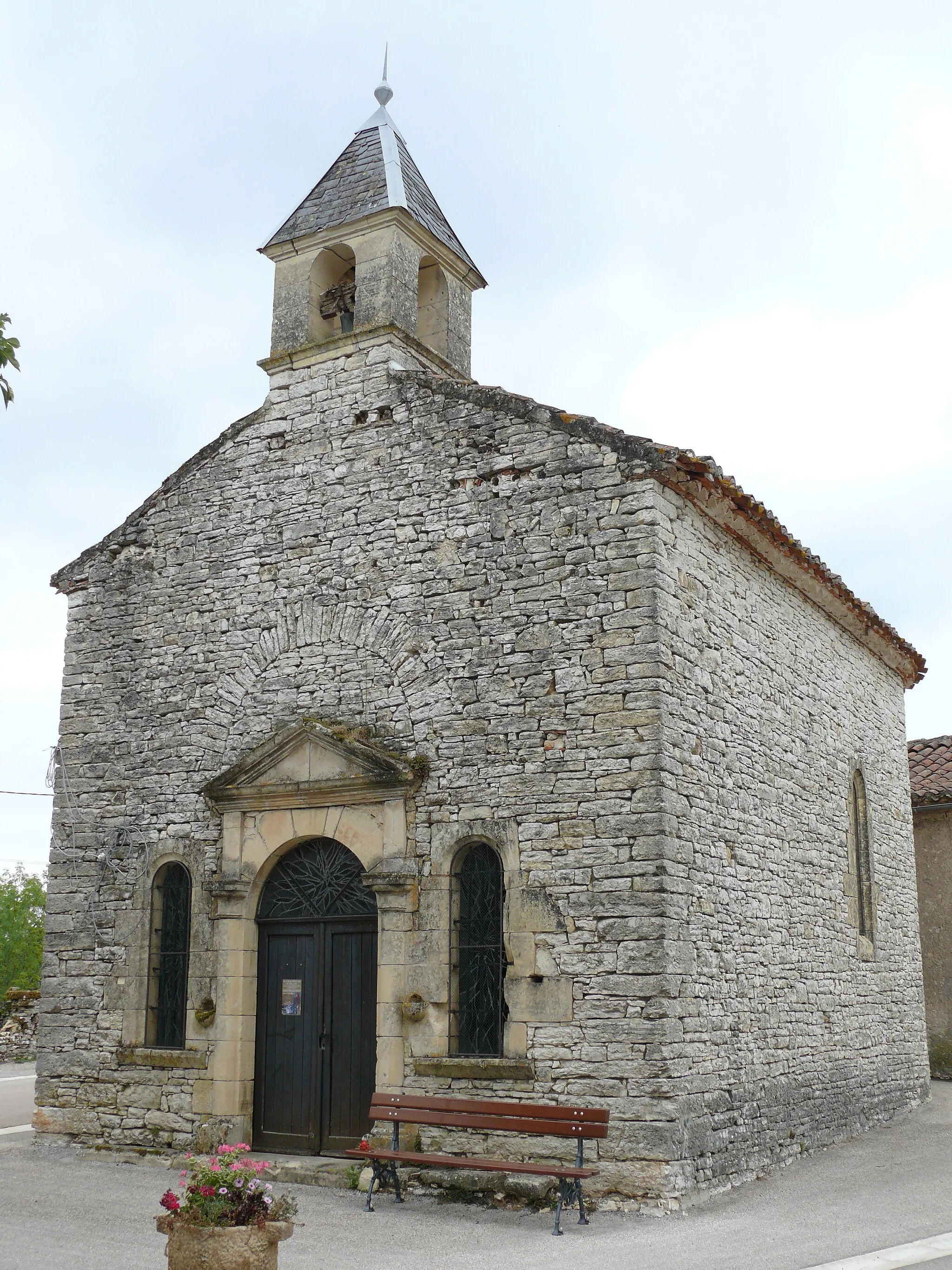 Photo showing: Montgesty - Chapelle des Pénitents Bleus