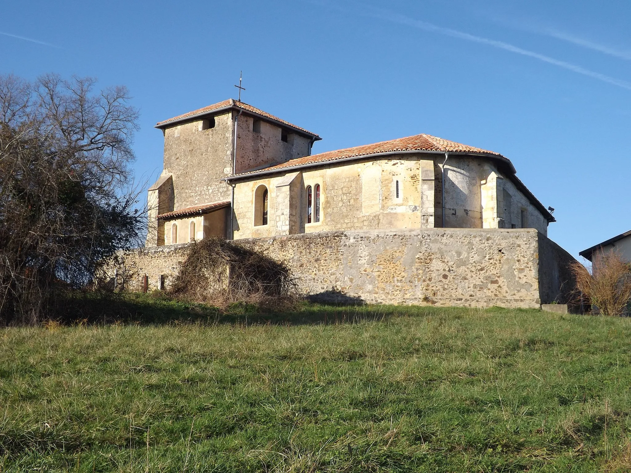 Photo showing: Glèisa de Sent Andriu ; Vergëi ; Shalòssa ; Gasconha