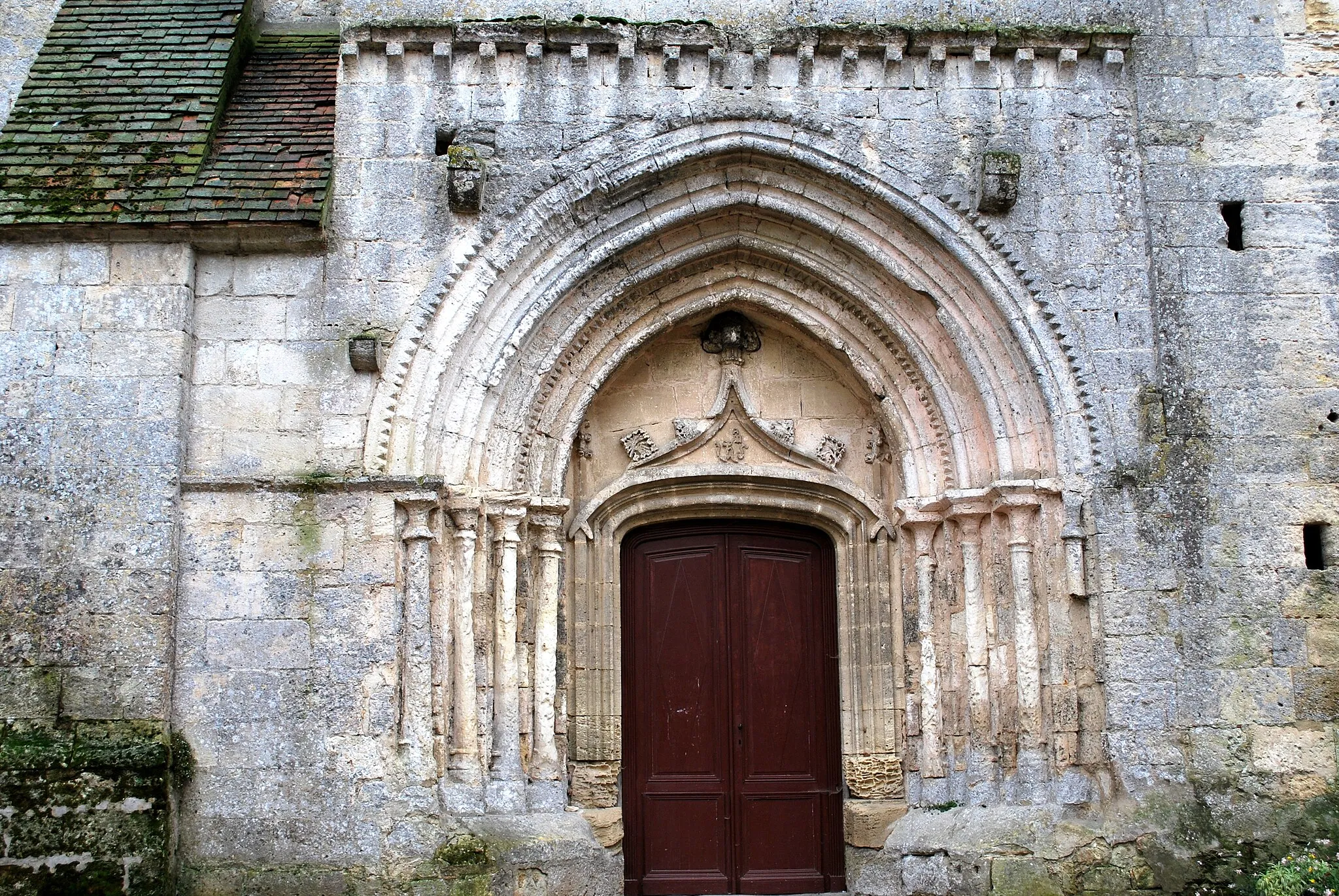 Photo showing: Saint-Laurent-d'Arce église