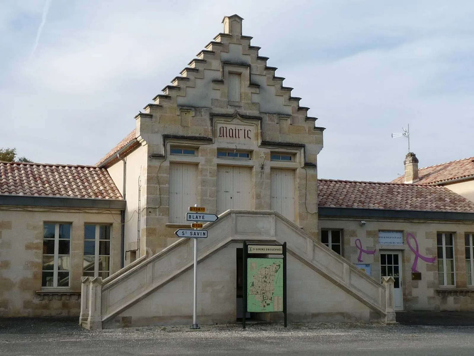 Photo showing: Mairie de Saint-Girons-d'Aiguevives, Gironde, France