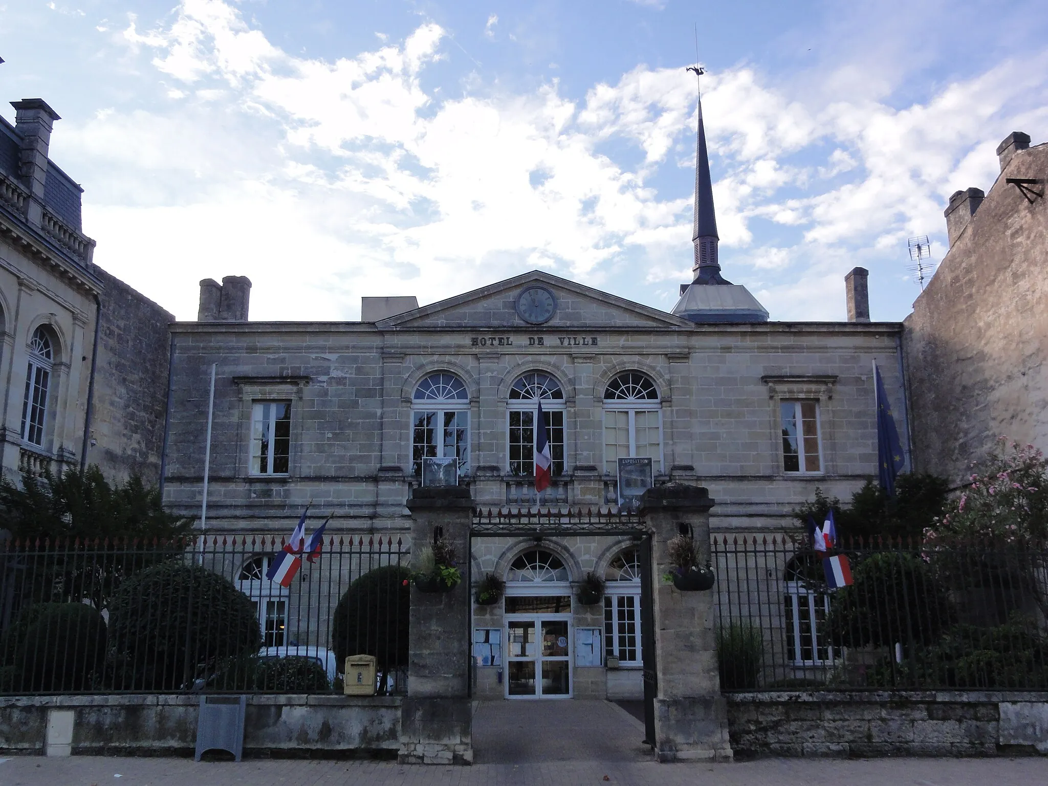 Photo showing: Blaye (Gironde) mairie