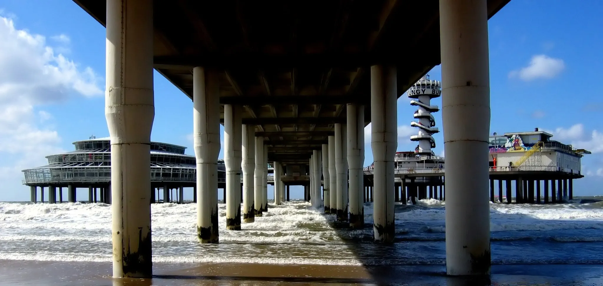 Photo showing: Pier on the Scheveningen beach (The Netherlands).