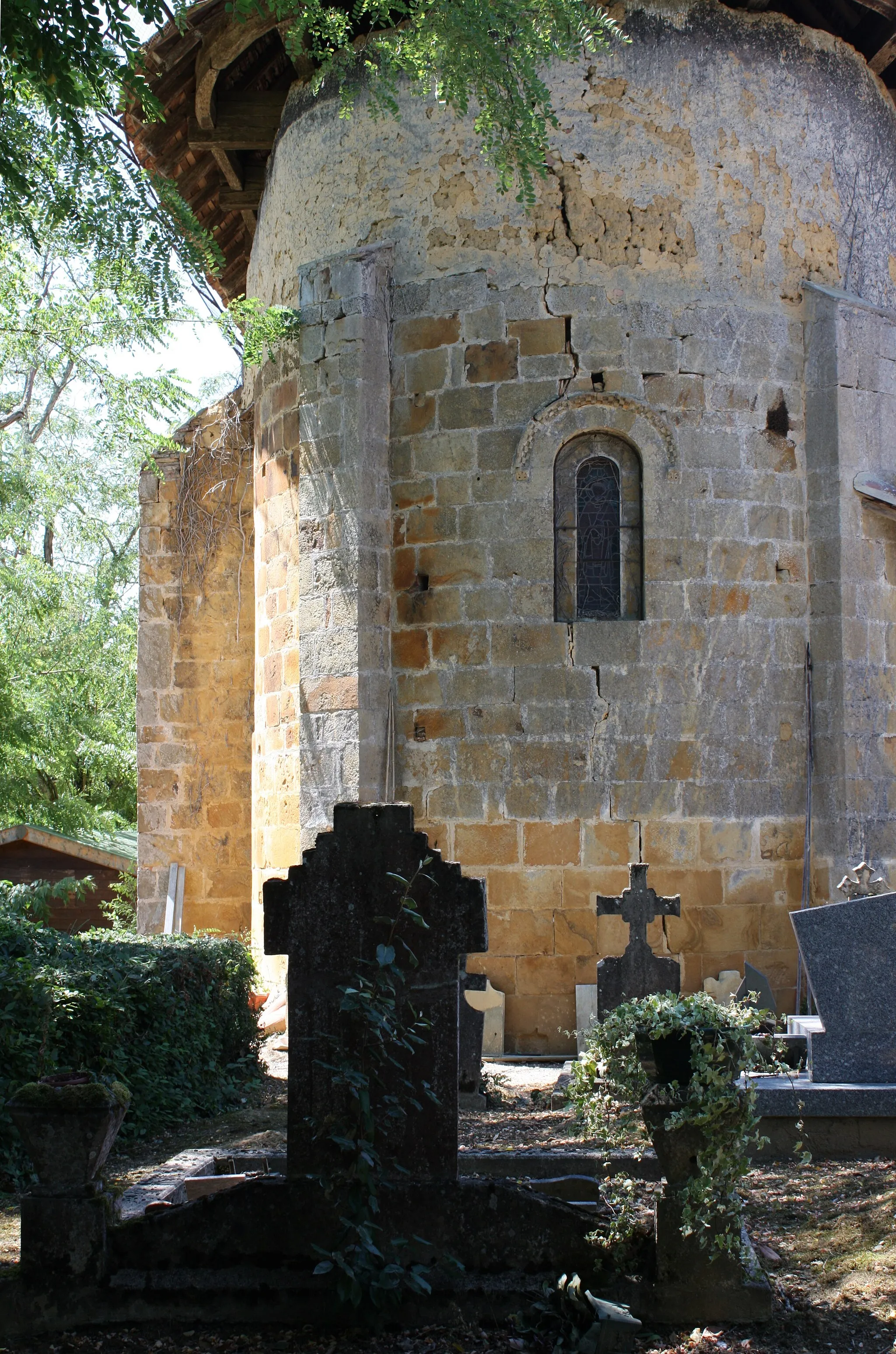 Photo showing: Cravencères - Eglise Saint-Vincent
Abside romane