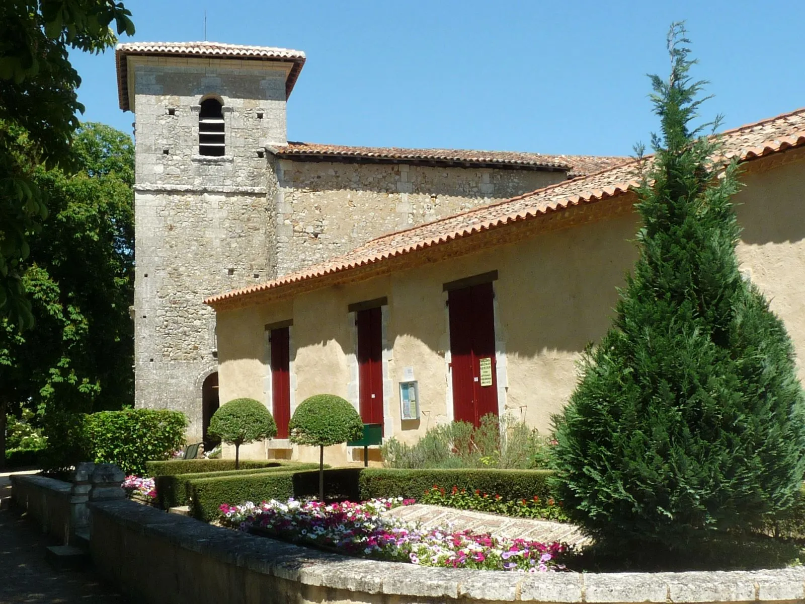 Photo showing: église de Parcoul, Dordogne, France