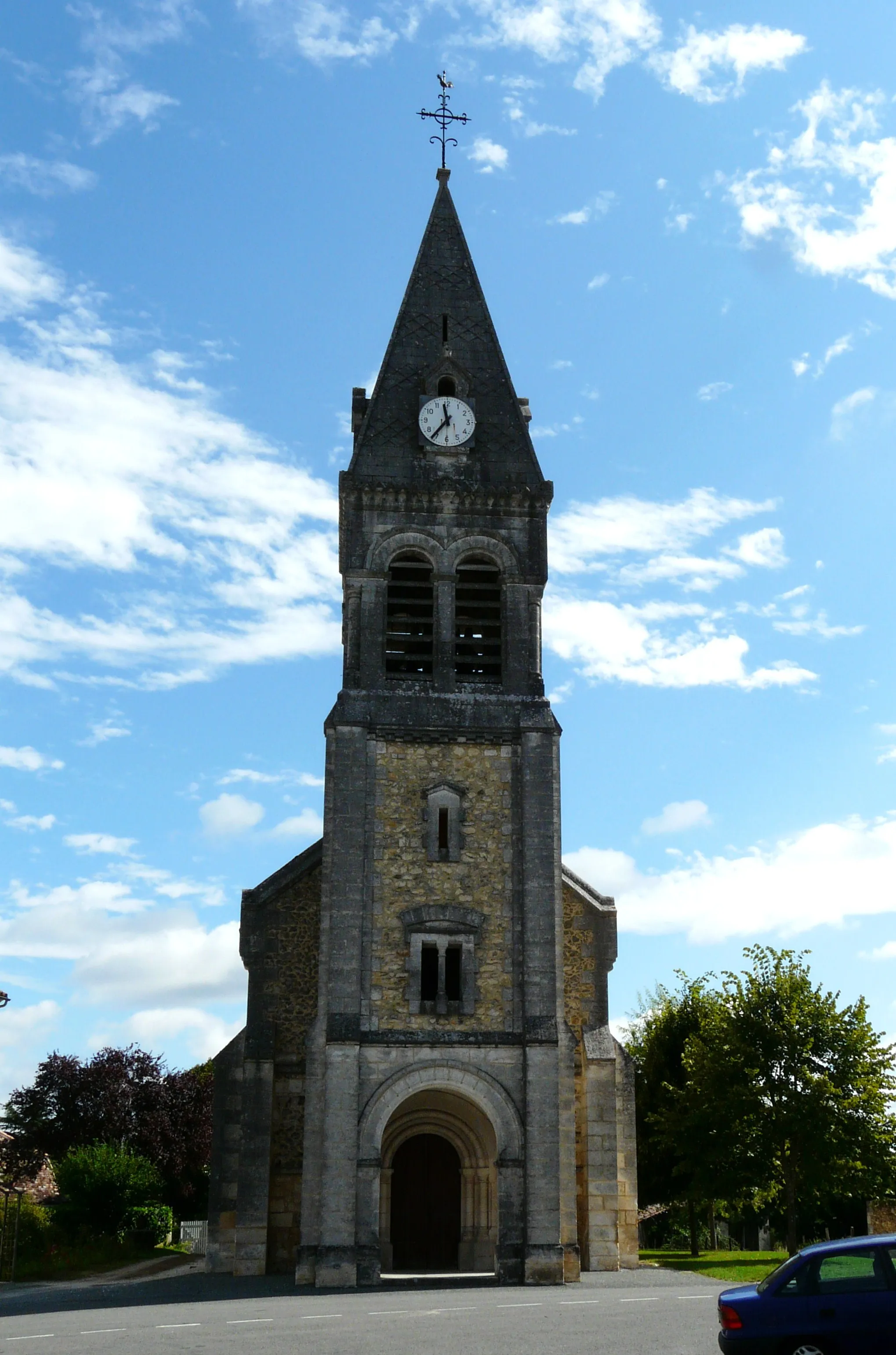 Photo showing: L'église Saint-Michel, Saint-Michel-de-Double, Dordogne, France.