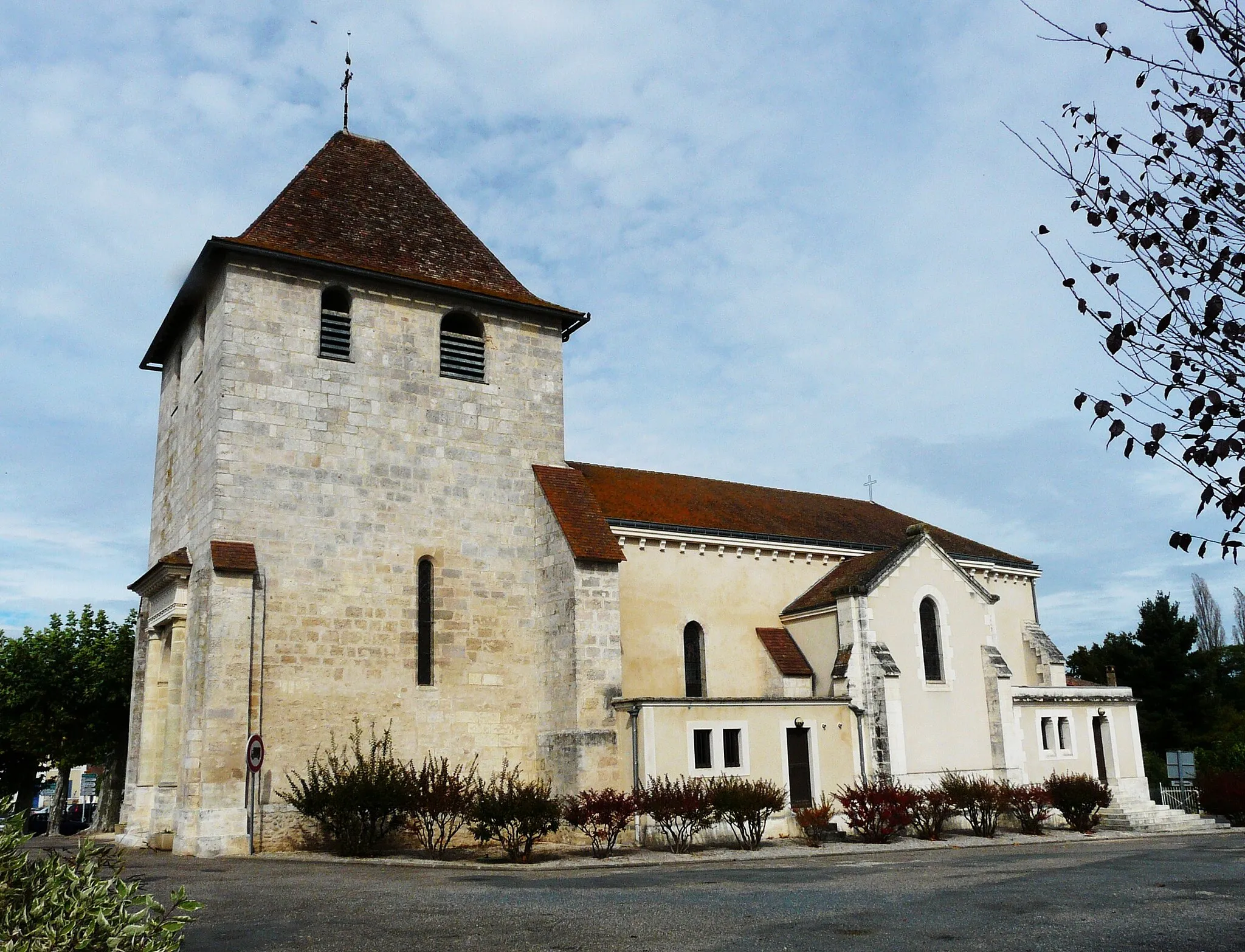 Photo showing: L'église Saint-Martial, Saint-Martial-d'Artenset, Dordogne, France