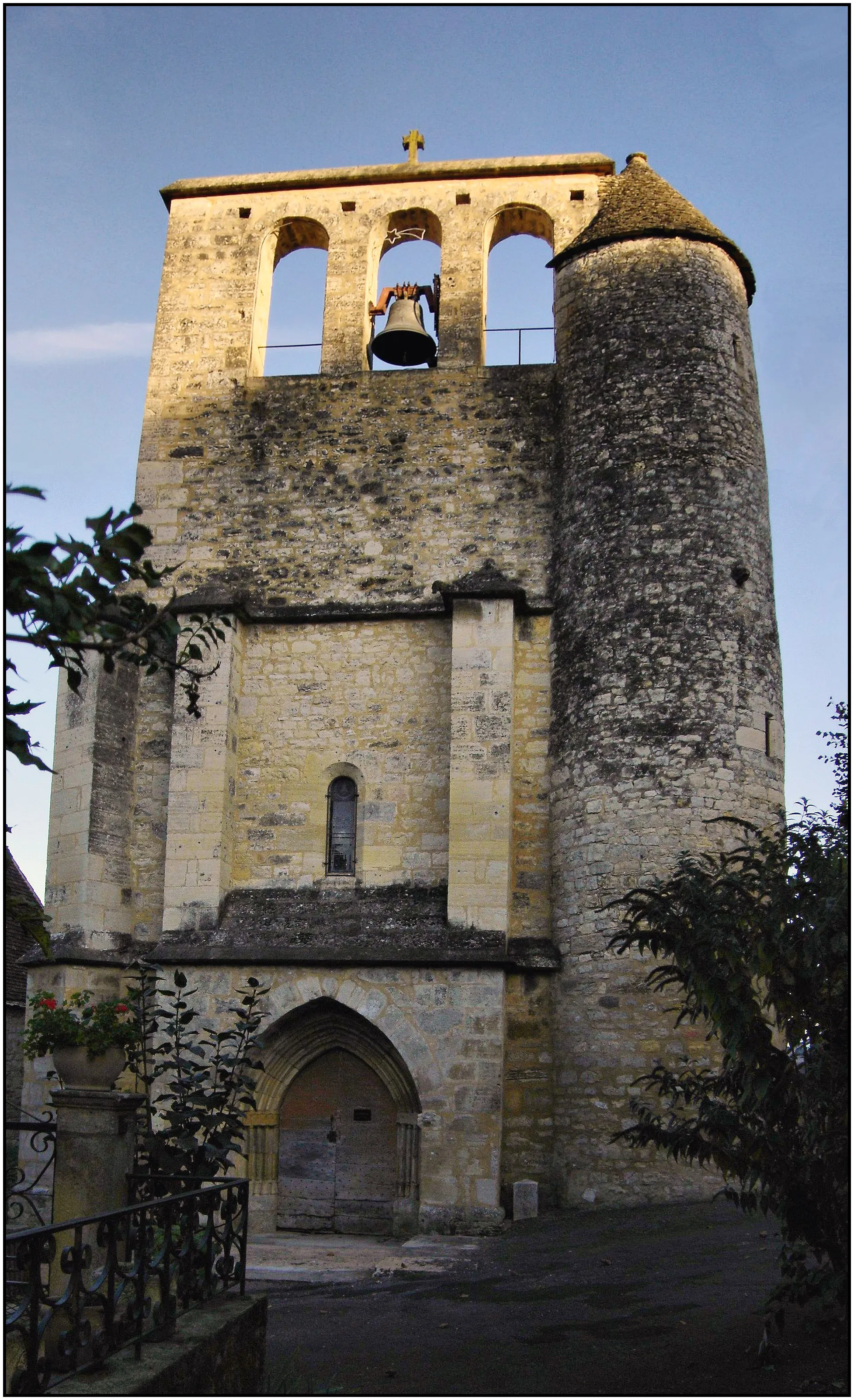 Photo showing: Église Sainte-Croix