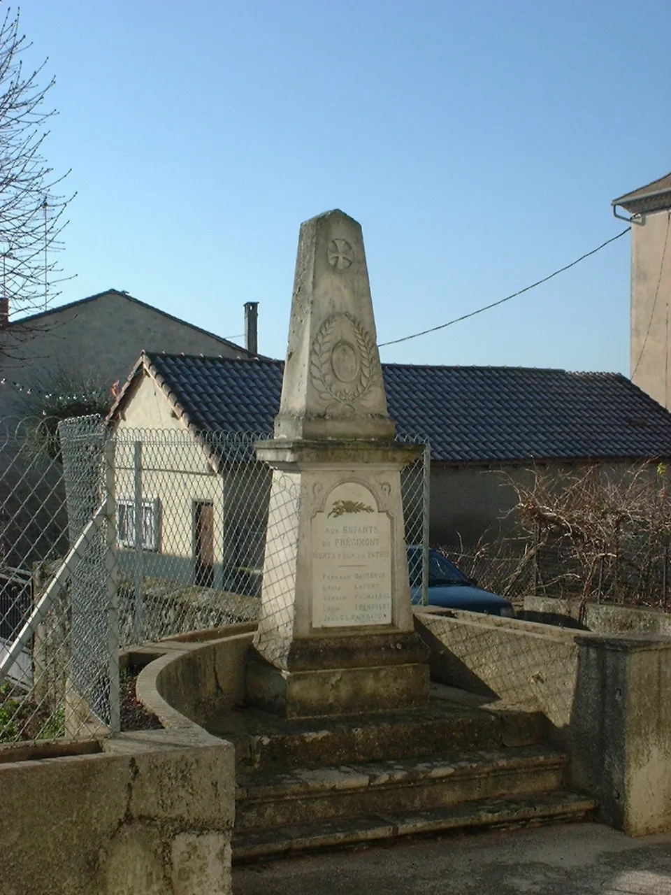 Photo showing: War memorial of Frégimont