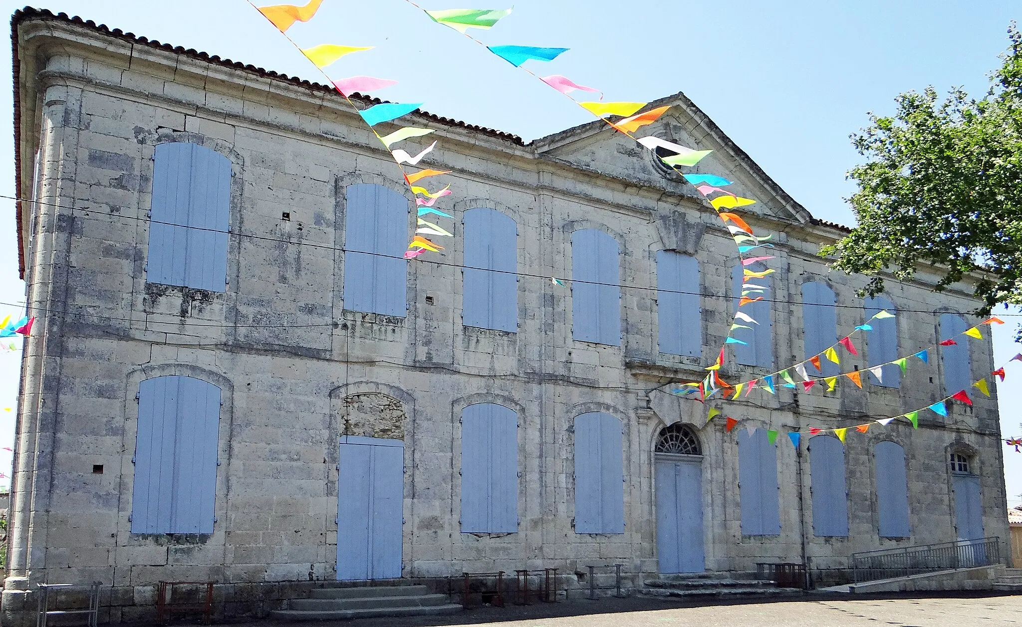 Photo showing: Frégimont - Mairie-école