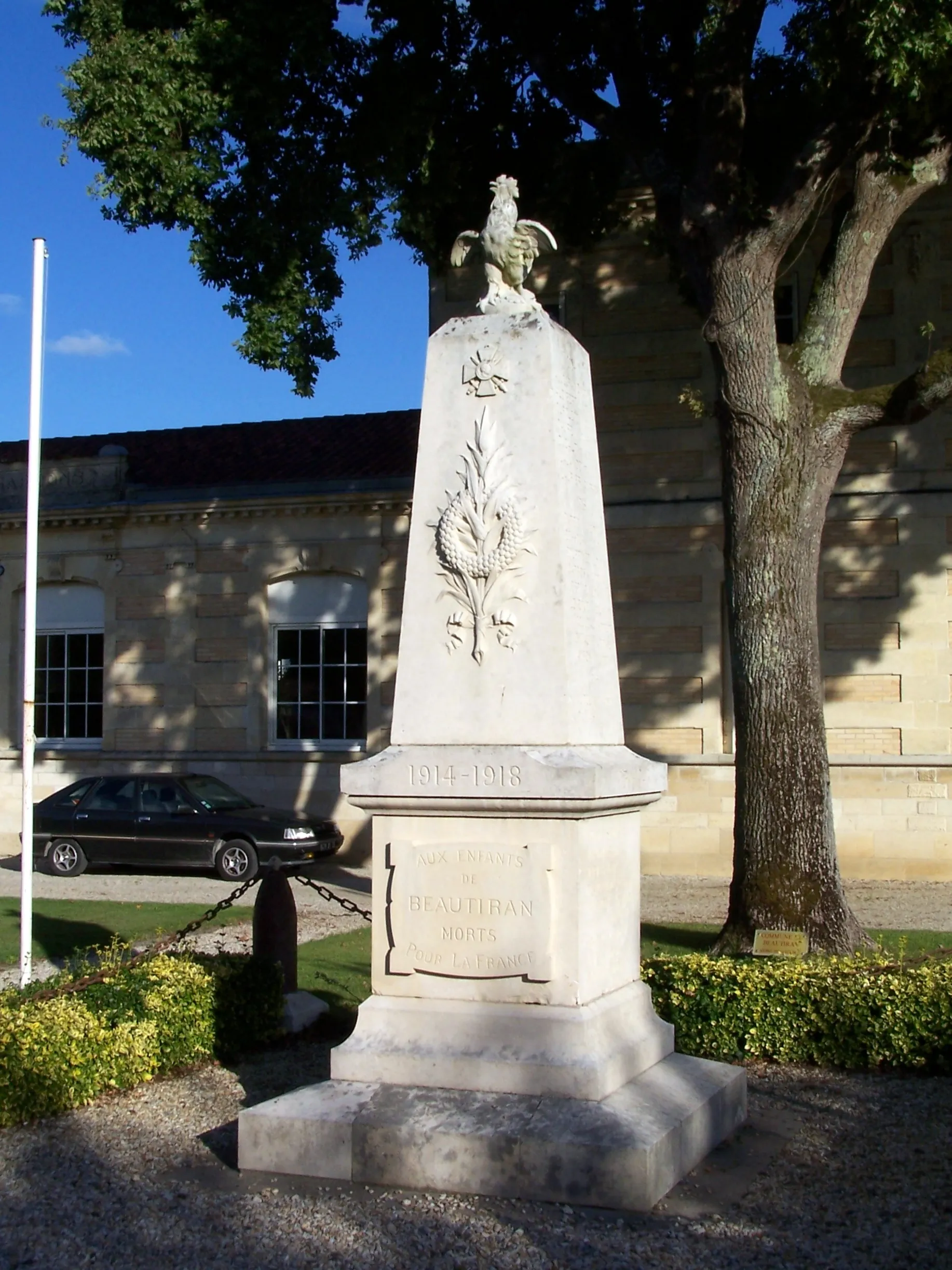 Photo showing: Train station of Beautiran (Gironde, France)