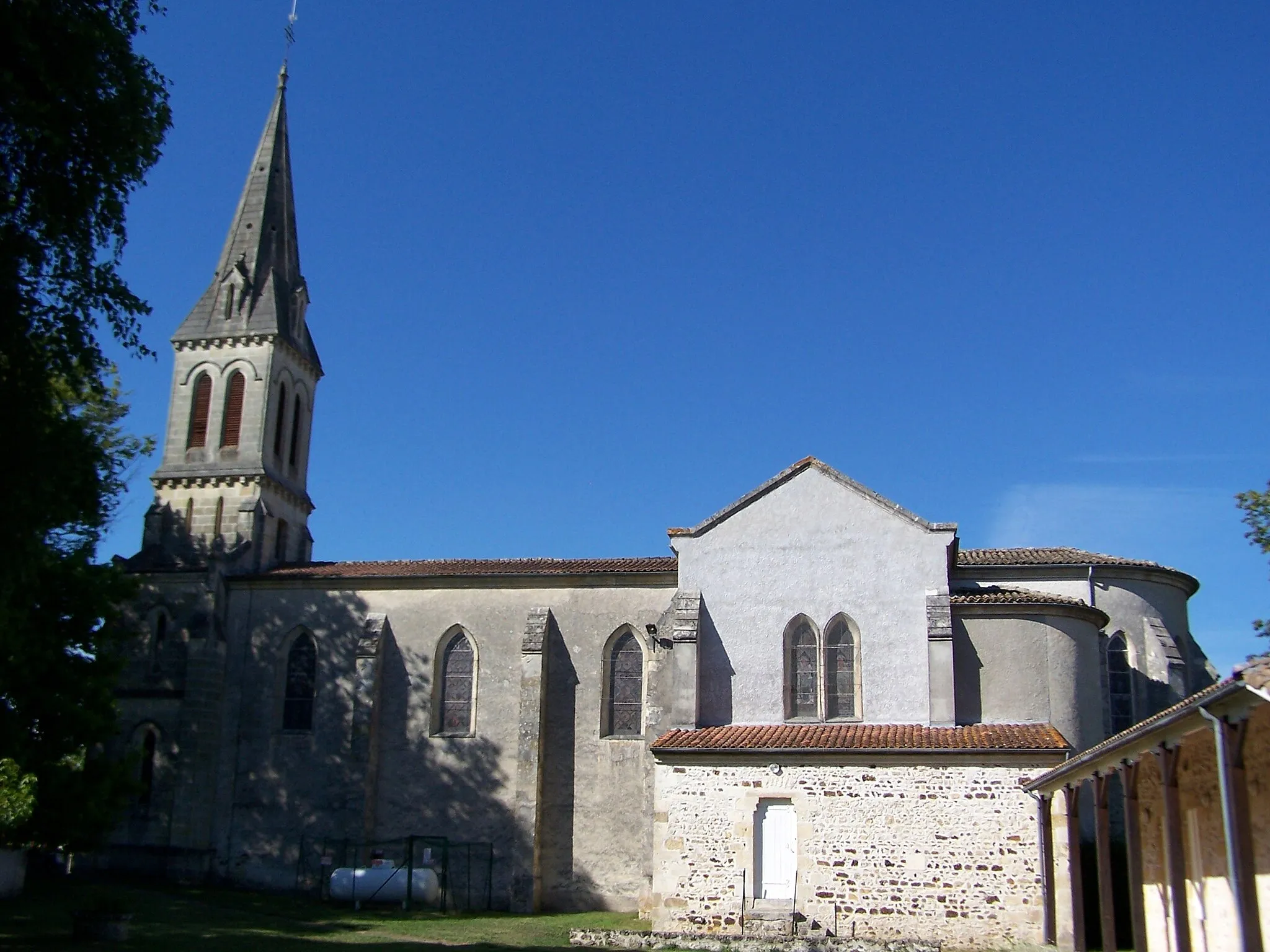 Photo showing: Saint Peter church of Hostens (Gironde, France)