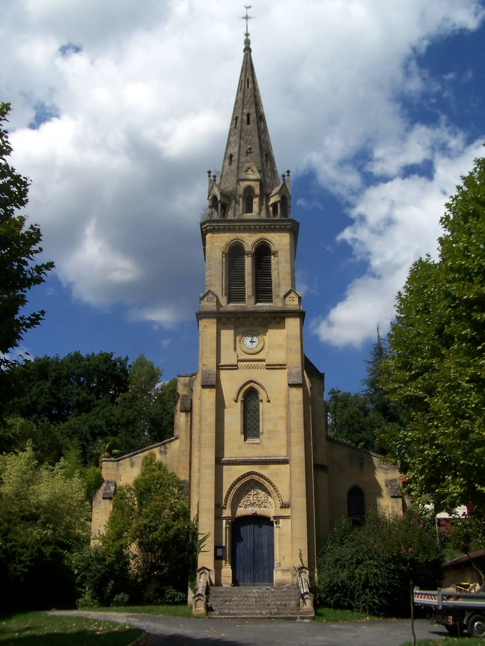 Photo showing: Saint-Stephen church of Le Tourne (Gironde, France)