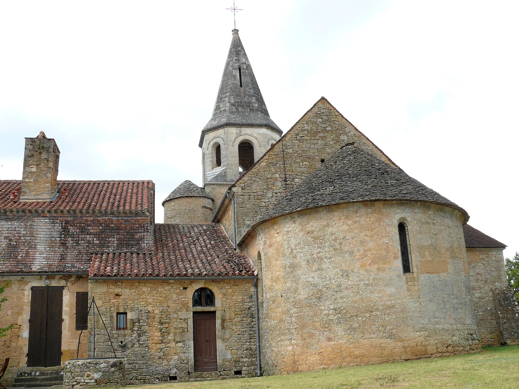 Photo showing: Loubejac - Eglise Saint-Pierre-ès-Liens - Chevet