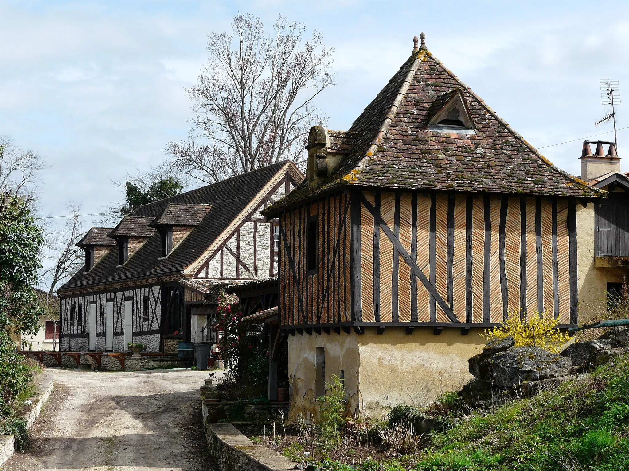 Photo showing: Maisons à colombages, Gardonne, Dordogne, France.