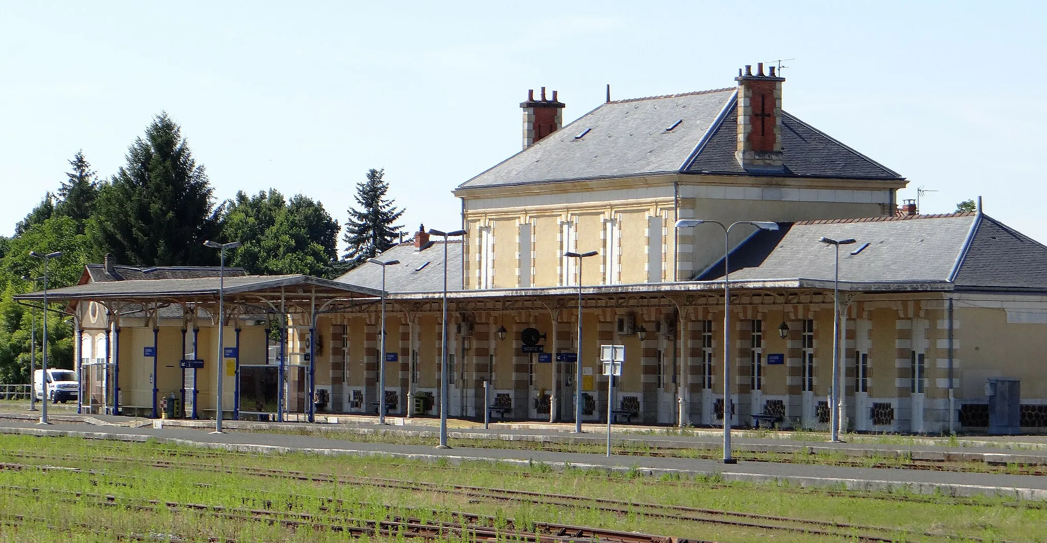 Photo showing: Le Buisson-de-Cadouin - Gare, côté voies