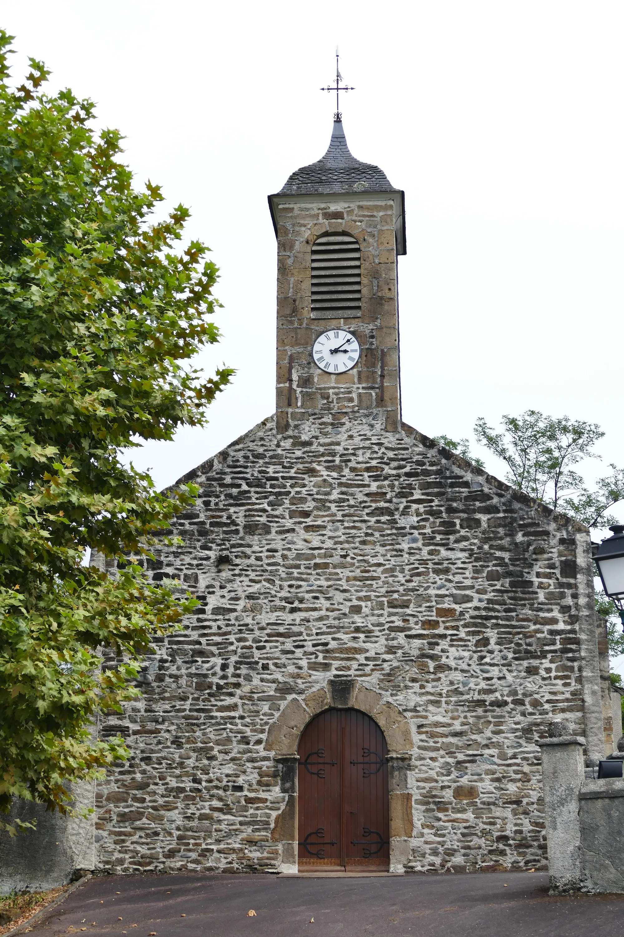 Photo showing: Sainte-Catherine's church in Susmiou (Pyrénées-Atlantiques, Nouvelle-Aquitaine, France).