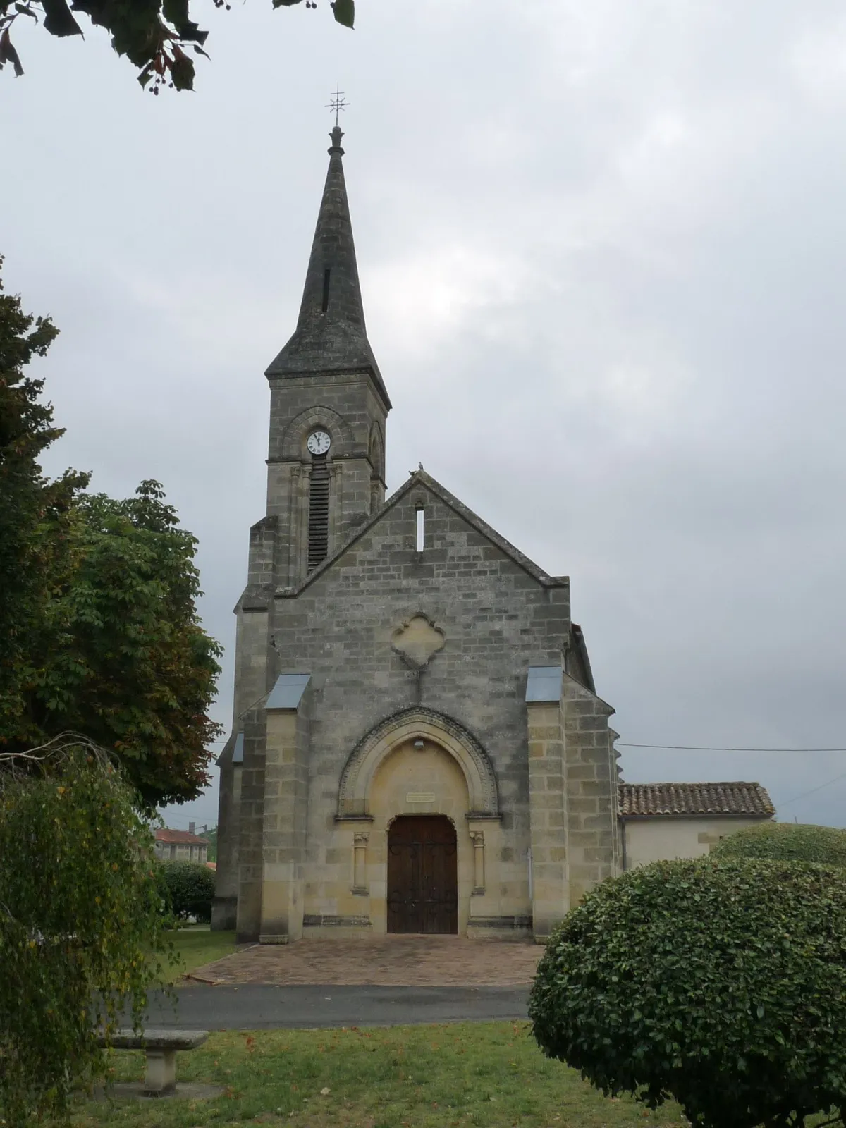 Photo showing: Eglise de Saugon,Gironde, France