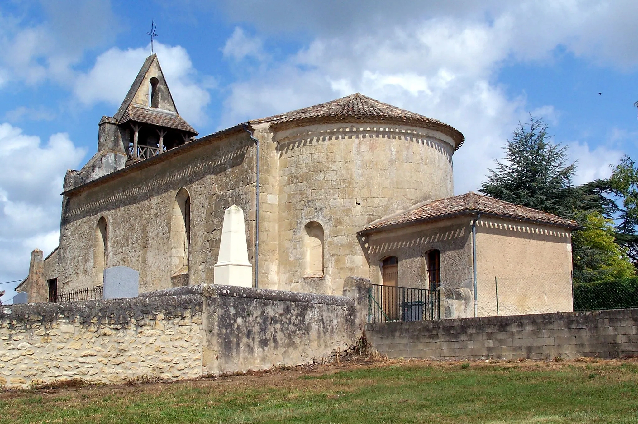 Photo showing: Church of Saint-Martin-de-Lerm (Gironde, France)