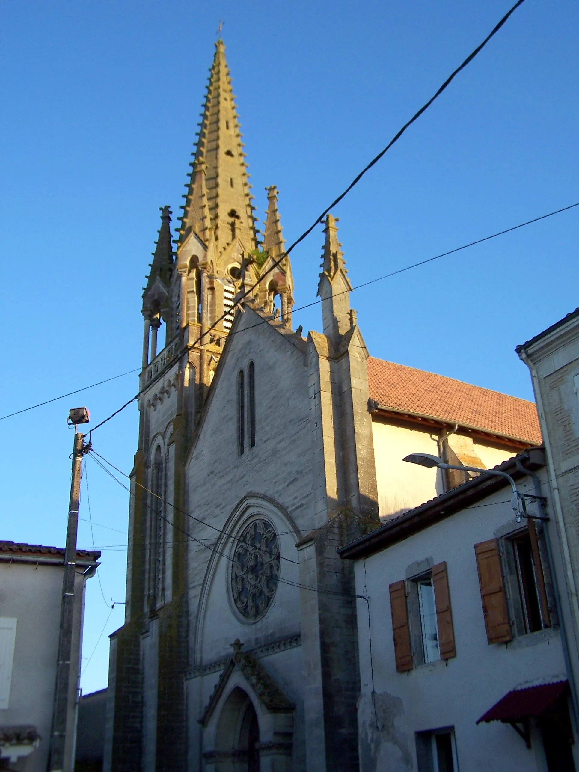 Photo showing: Church Saint Peter of Puch-d'Agenais (Lot-et-Garonne, France)