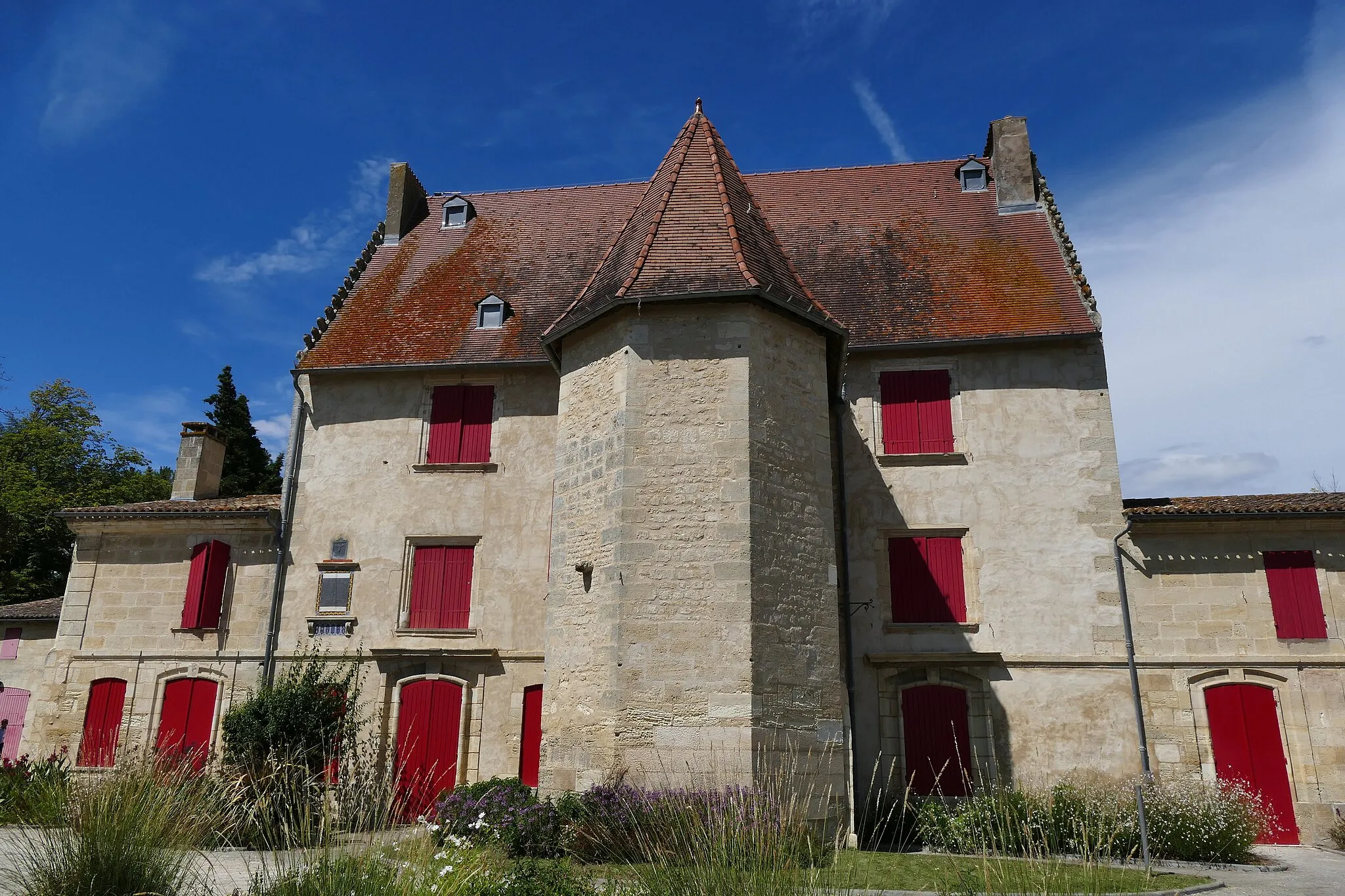 Photo showing: Castle Robillard in Saint-André-de-Cubzac (Gironde, Nouvelle Aquitaine, France).